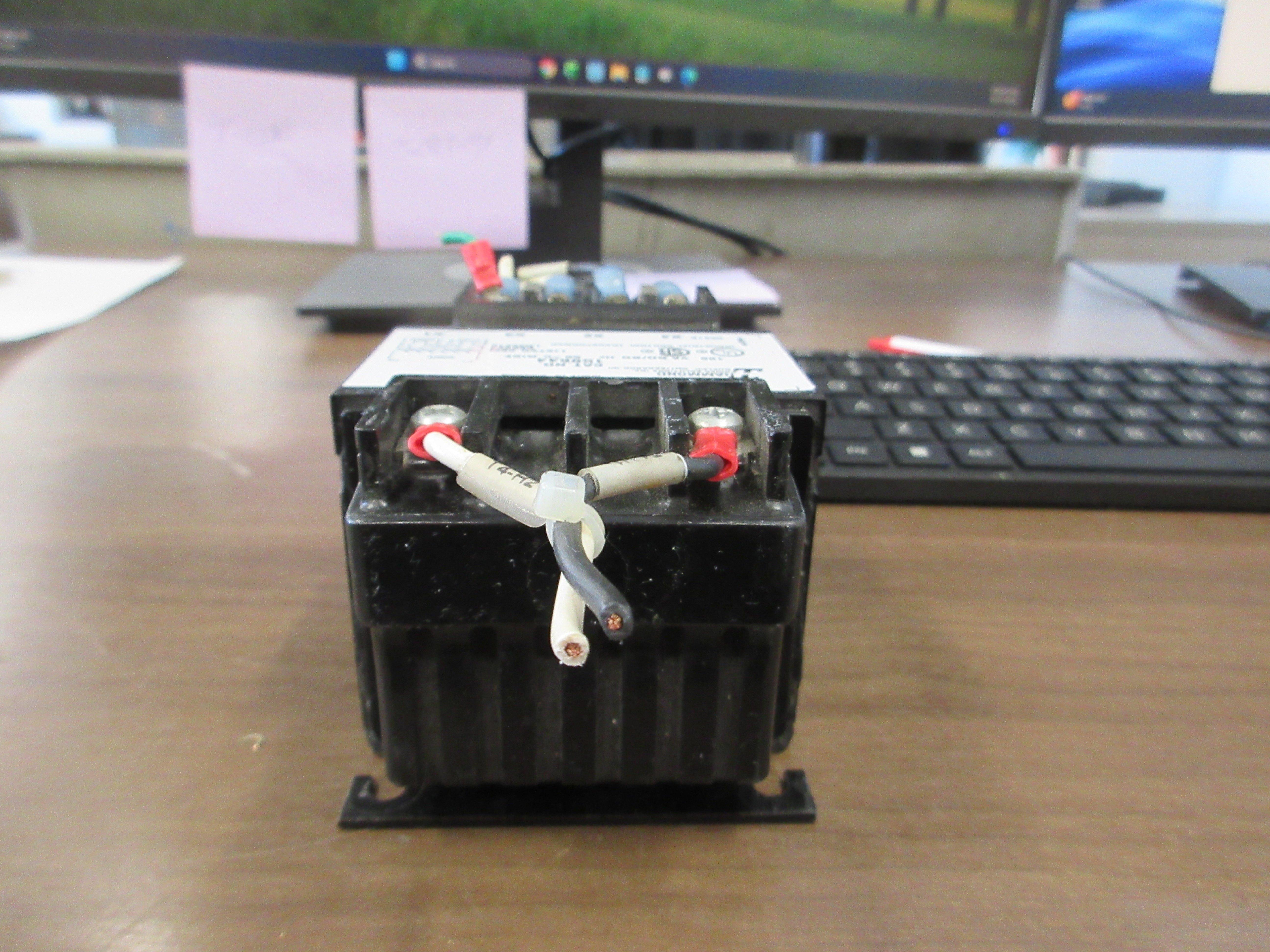 Hammed Transformer 159644 100VA Pri: 230V Ser: 115/230V 50/60Hz 1ph Used