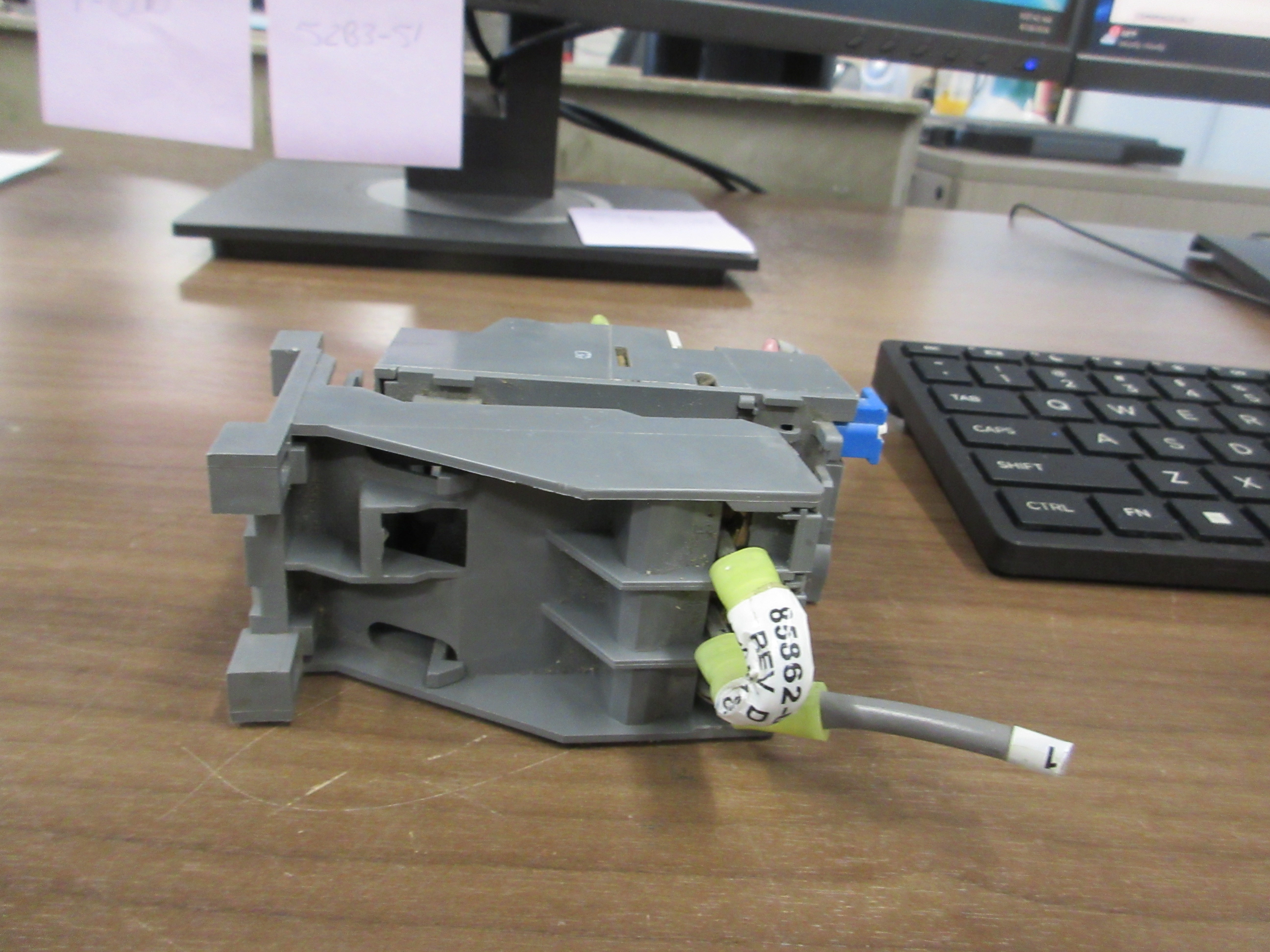 ABB Overload Relay TA25 DU 10-14A 600V 3P Trip: 1.3-1.8A Used