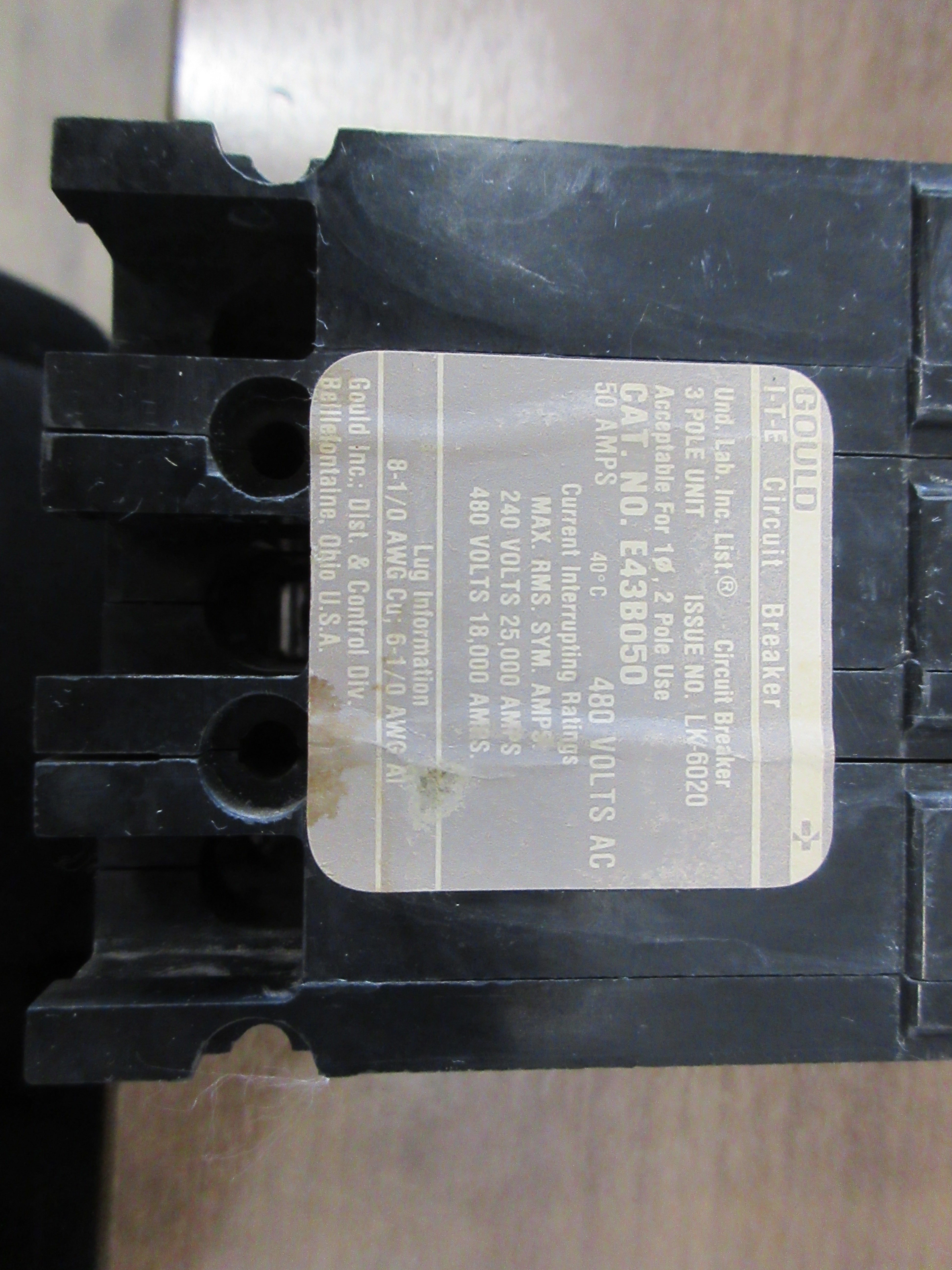 Gould ITE Circuit Breaker E43B040 40 A 480 V 3 P  Used