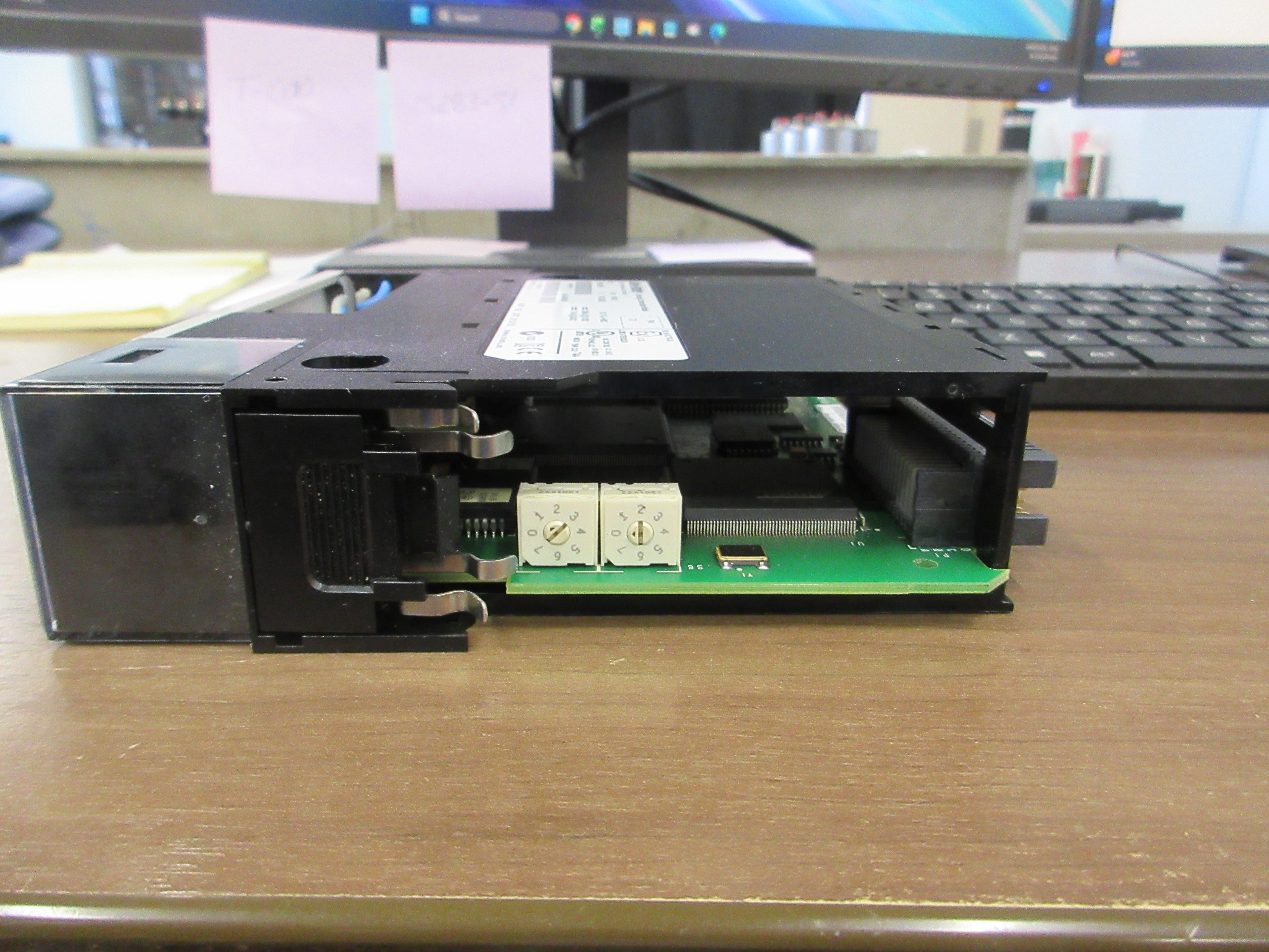Allen-Bradley ControlLogix Communication Module 1756-DHRIO Ser. E FW: 7.2 Used