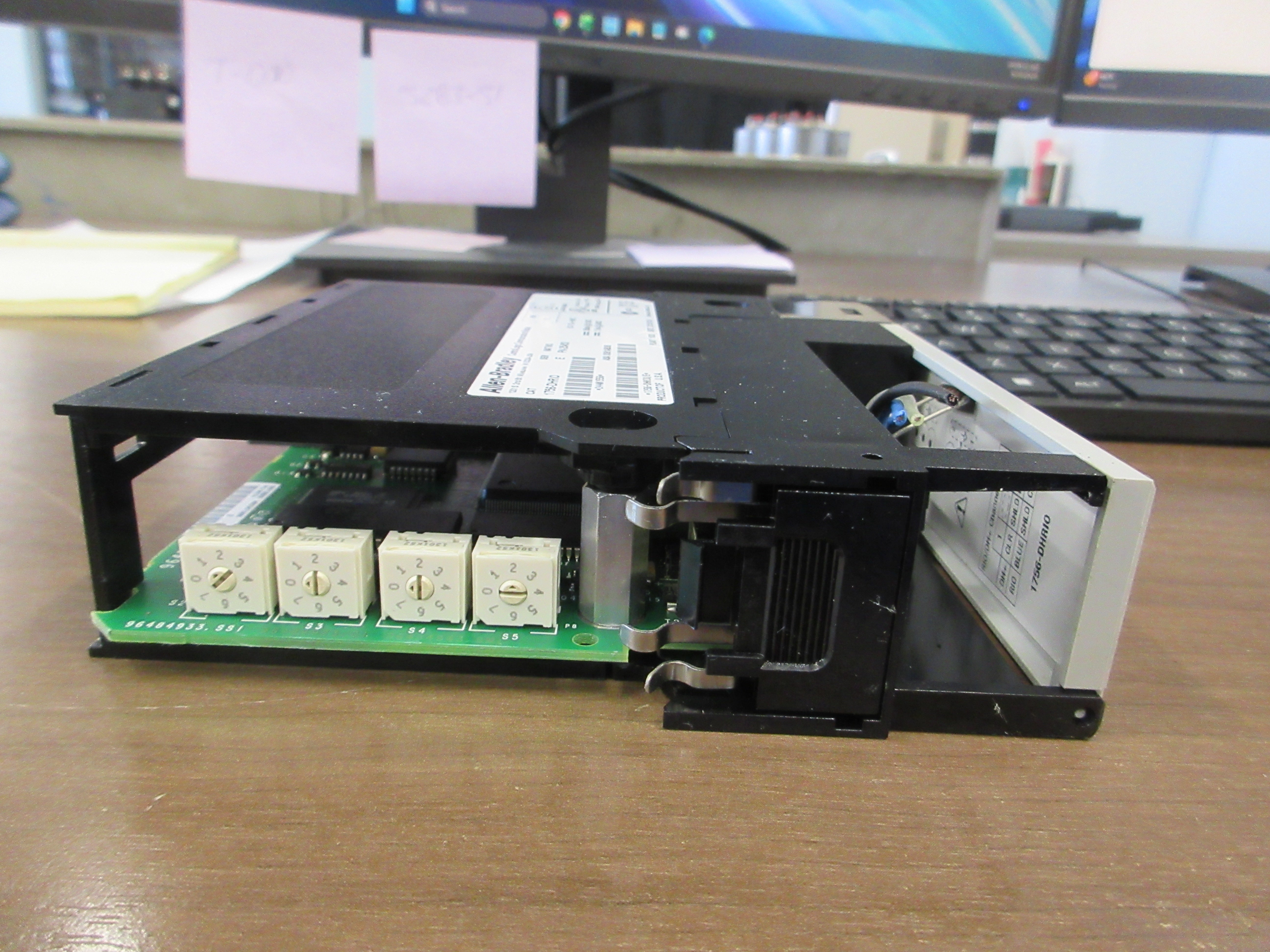 Allen-Bradley ControlLogix Communication Module 1756-DHRIO Ser. E FW: 7.2 Used