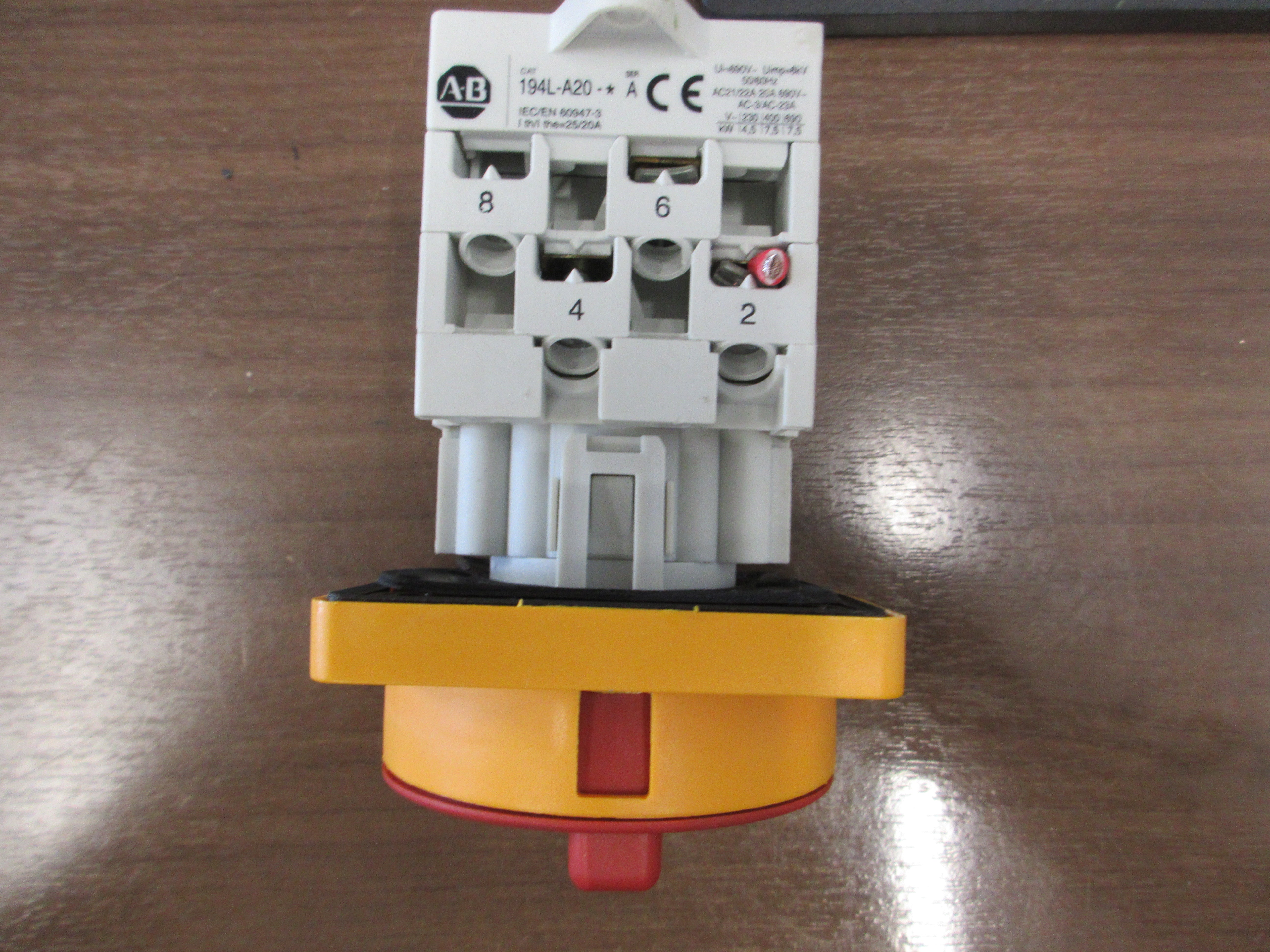 Allen-Bradley Disconnect Switch 194L-A20-* Ser. A 20A 690V 50/60Hz Used