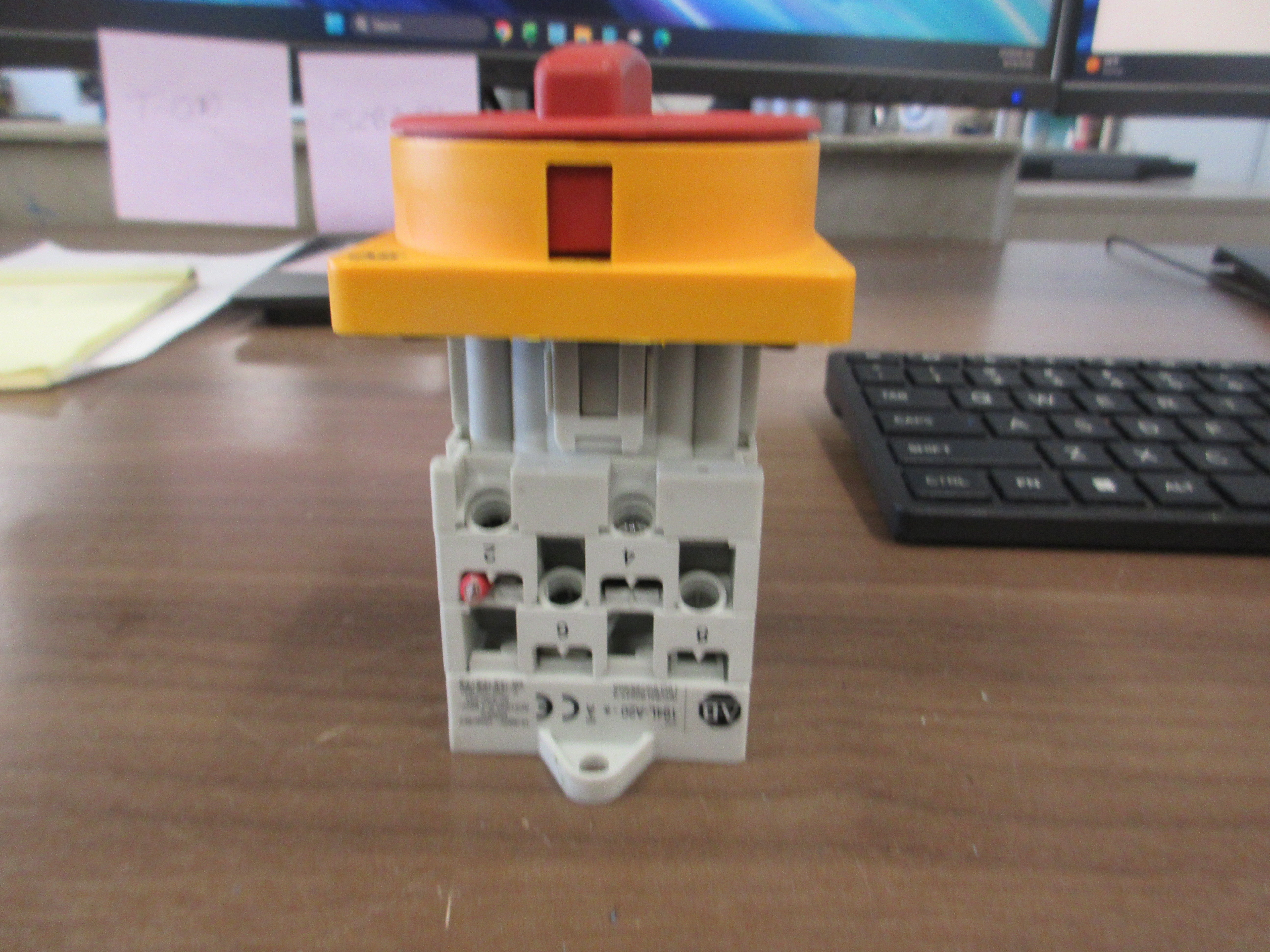 Allen-Bradley Disconnect Switch 194L-A20-* Ser. A 20A 690V 50/60Hz Used