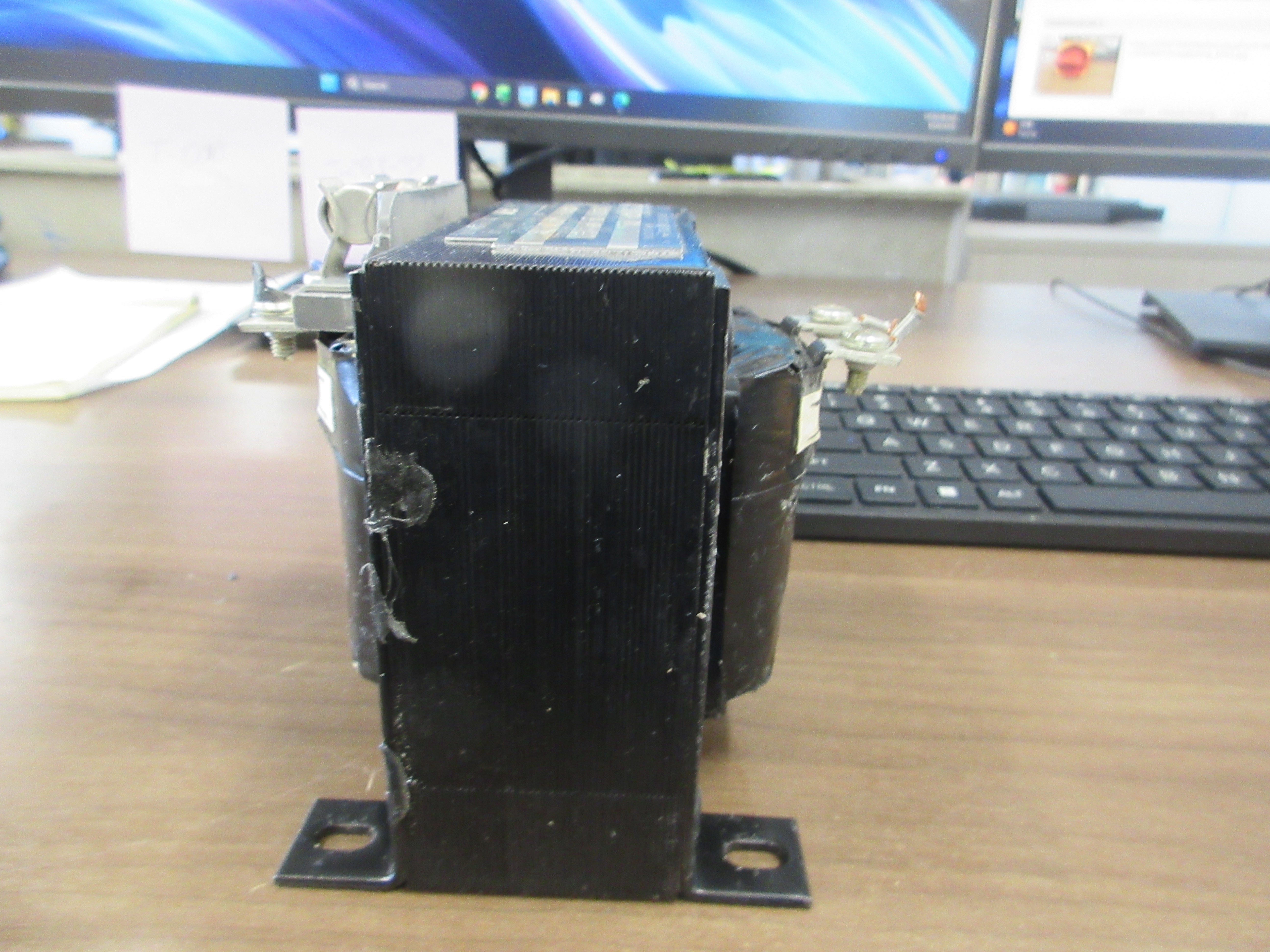 Allen-Bradley Control Transformer 1497-N4 Ser. A 0.200KVA Pri: 208V Used