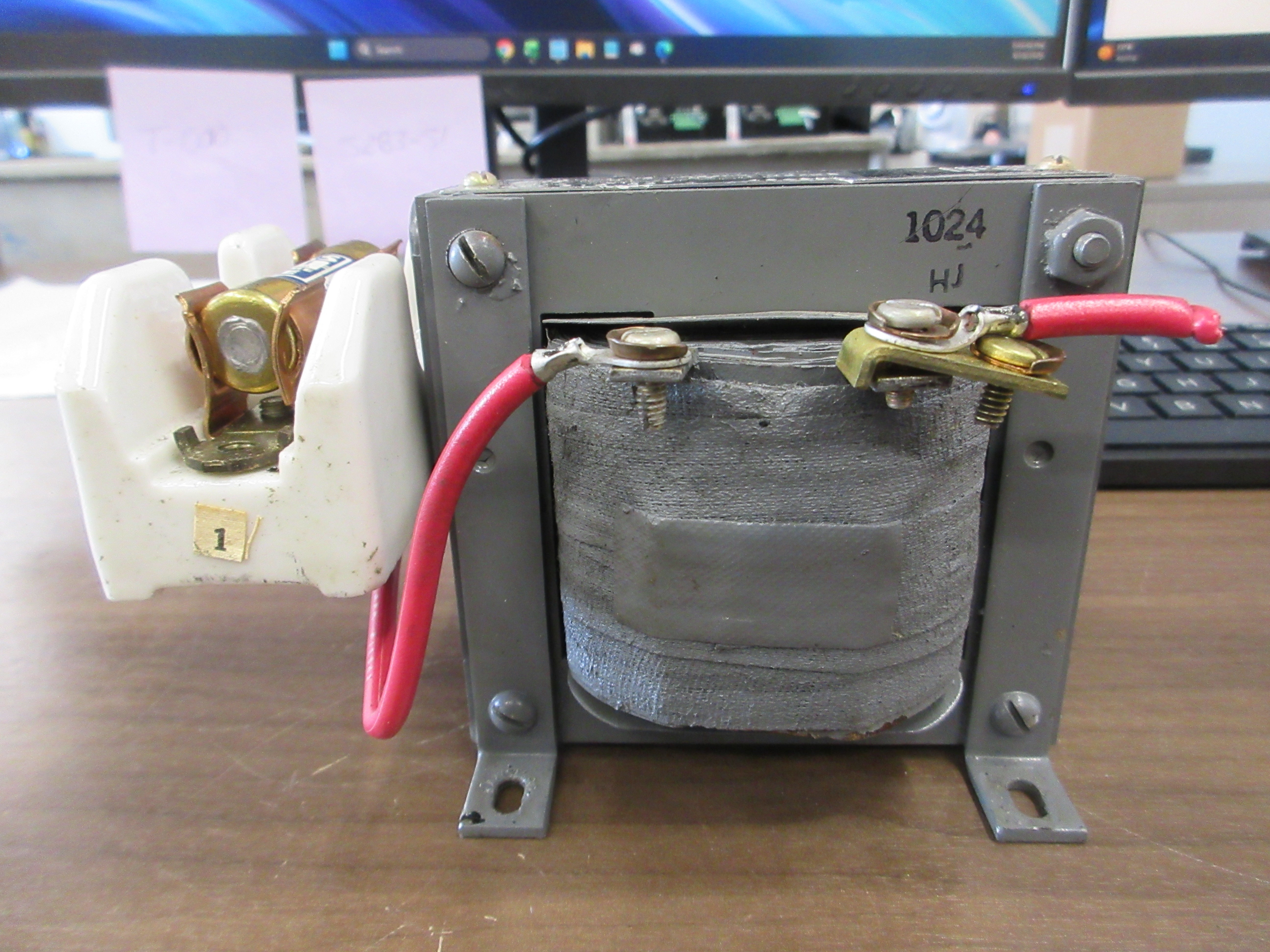 Square D Transformer 9070 AA0-50 50V.A Pri: 220/44V Sec: 110V 50-60Hz Used