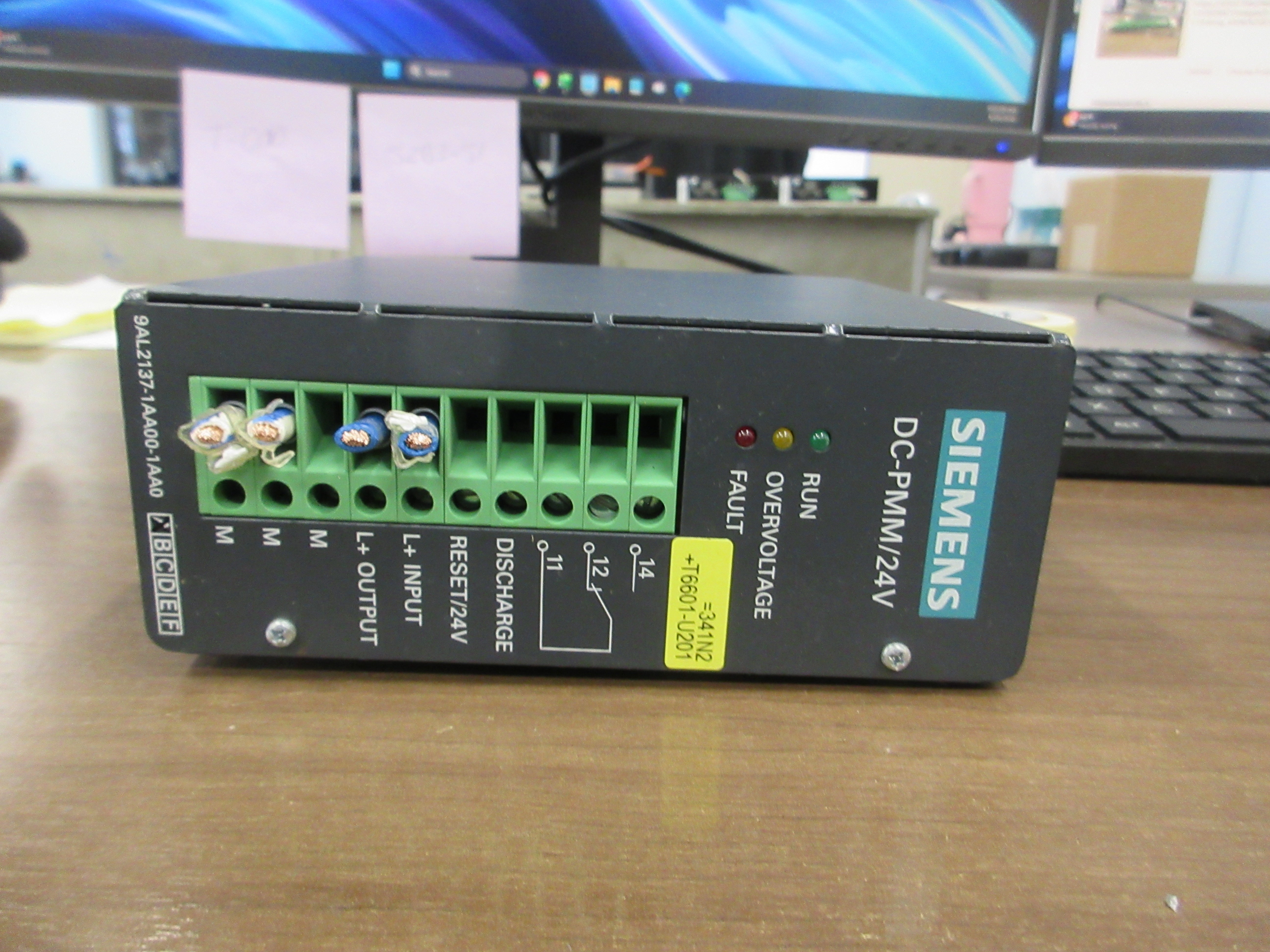 Siemens DC-PMM/24V Power management Module 9AL2137-1AA00-1AA0 24V Used