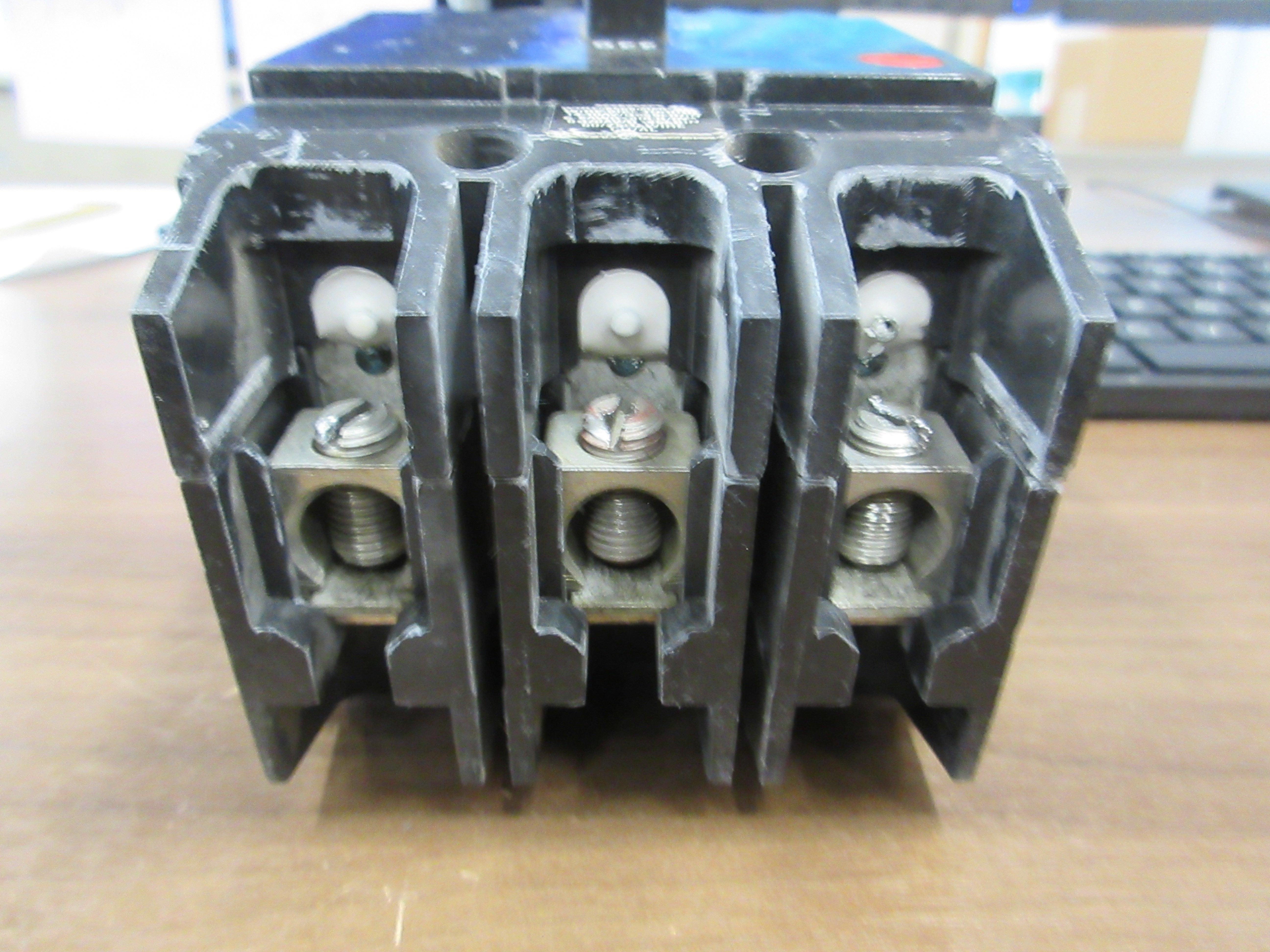 GE Bolt-On Circuit Breaker TEY 330 Ser. M02 30A 480/227V 3P Used