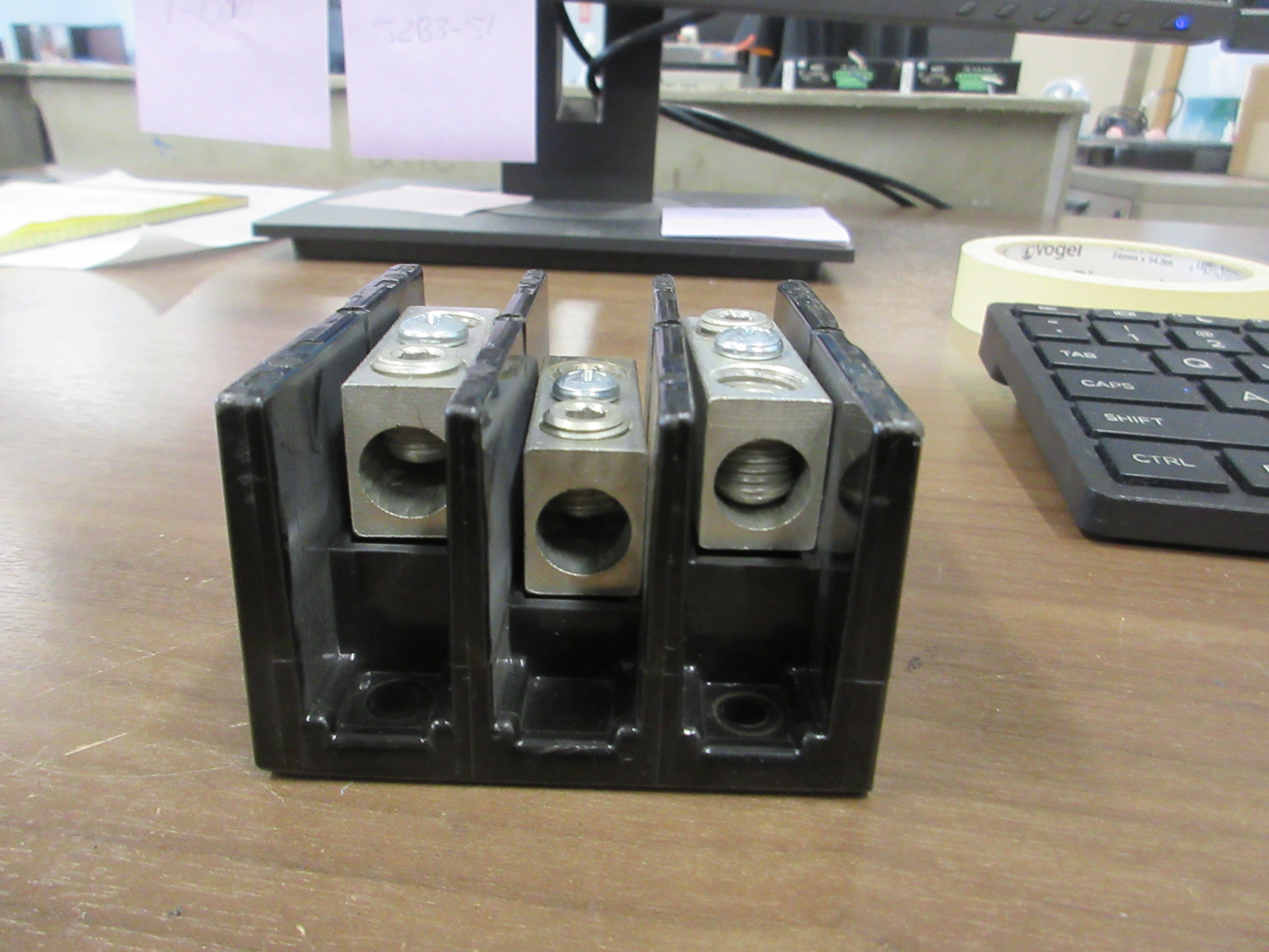 Marathon Power Distribution Block 1423572 175A 600V 3P 2/0-14 Used