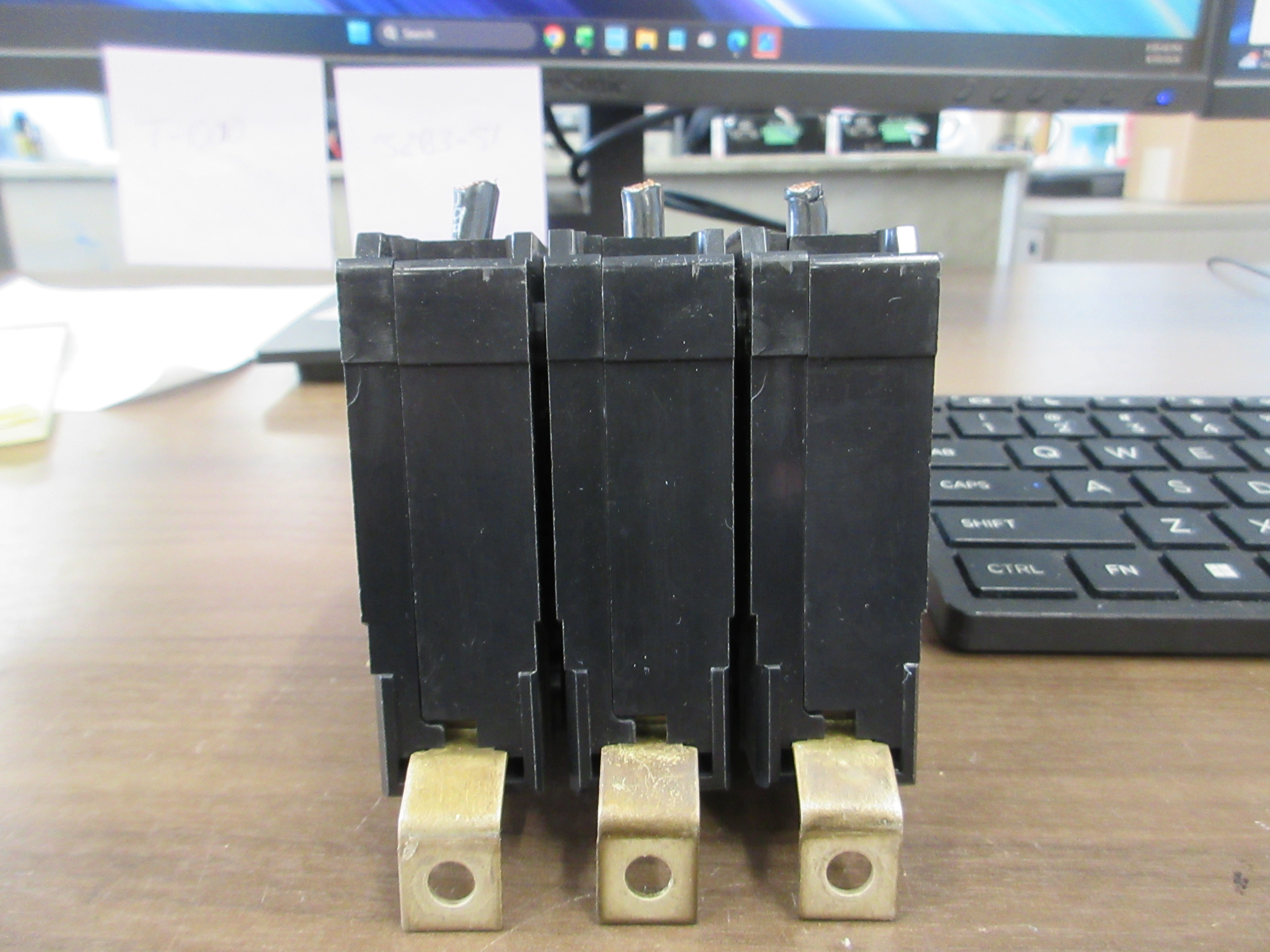 Cutler-Hammer Type BA Bolt-on Circuit Breaker BAB3050H 50A 240V 3P Used