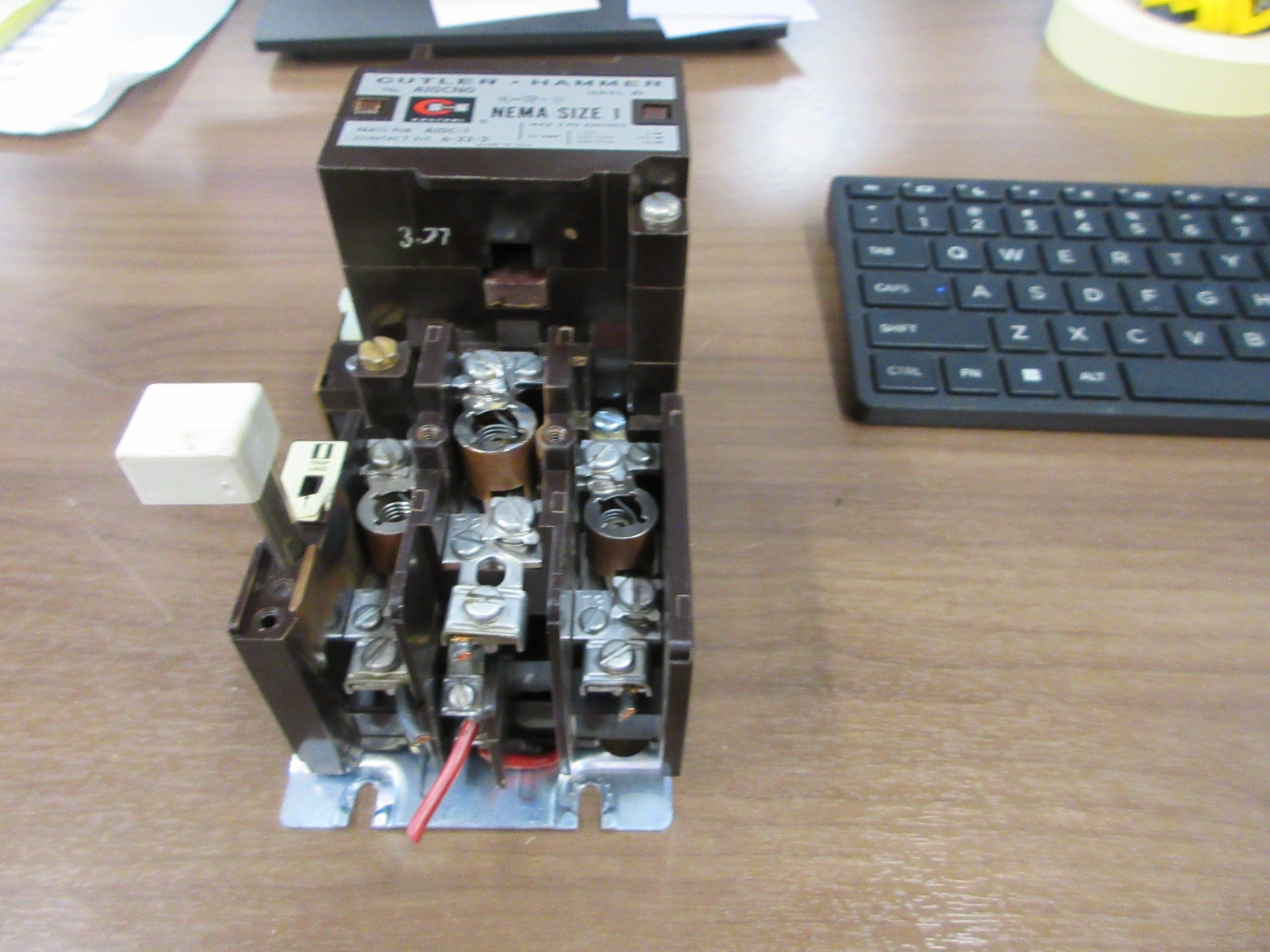 Cutler-Hammer Size 1 Starter A10CN0 Ser. A1 120V Coil 27A Used