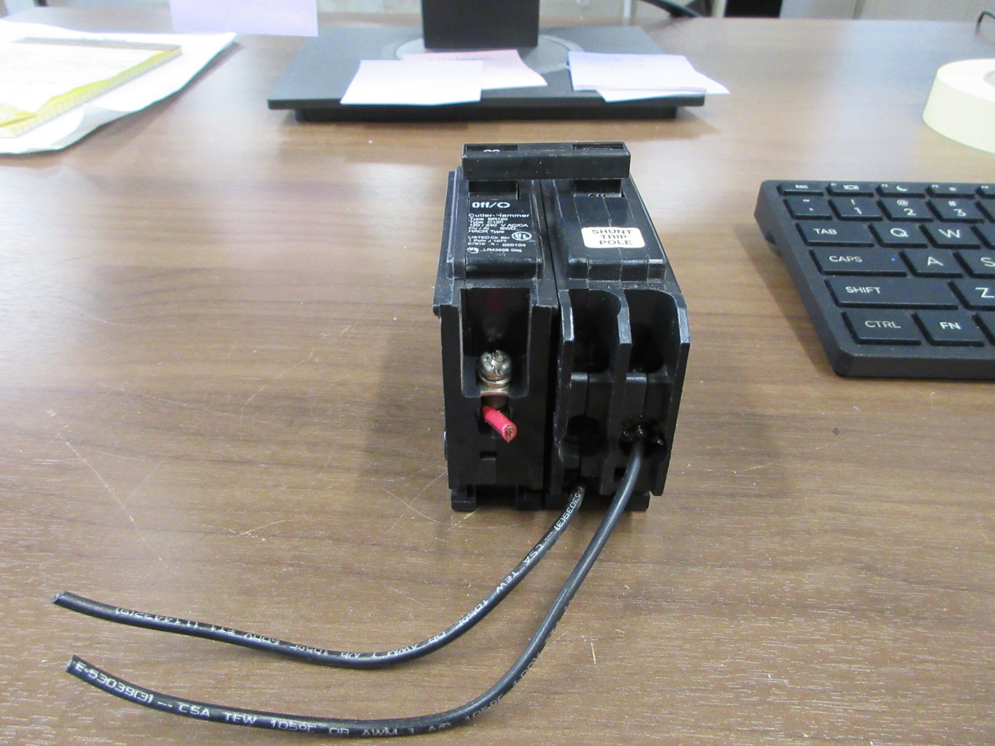 Cutler-Hammer Clip-On Shunt Trip Circuit Breaker BR120ST 20A 120/240V Used