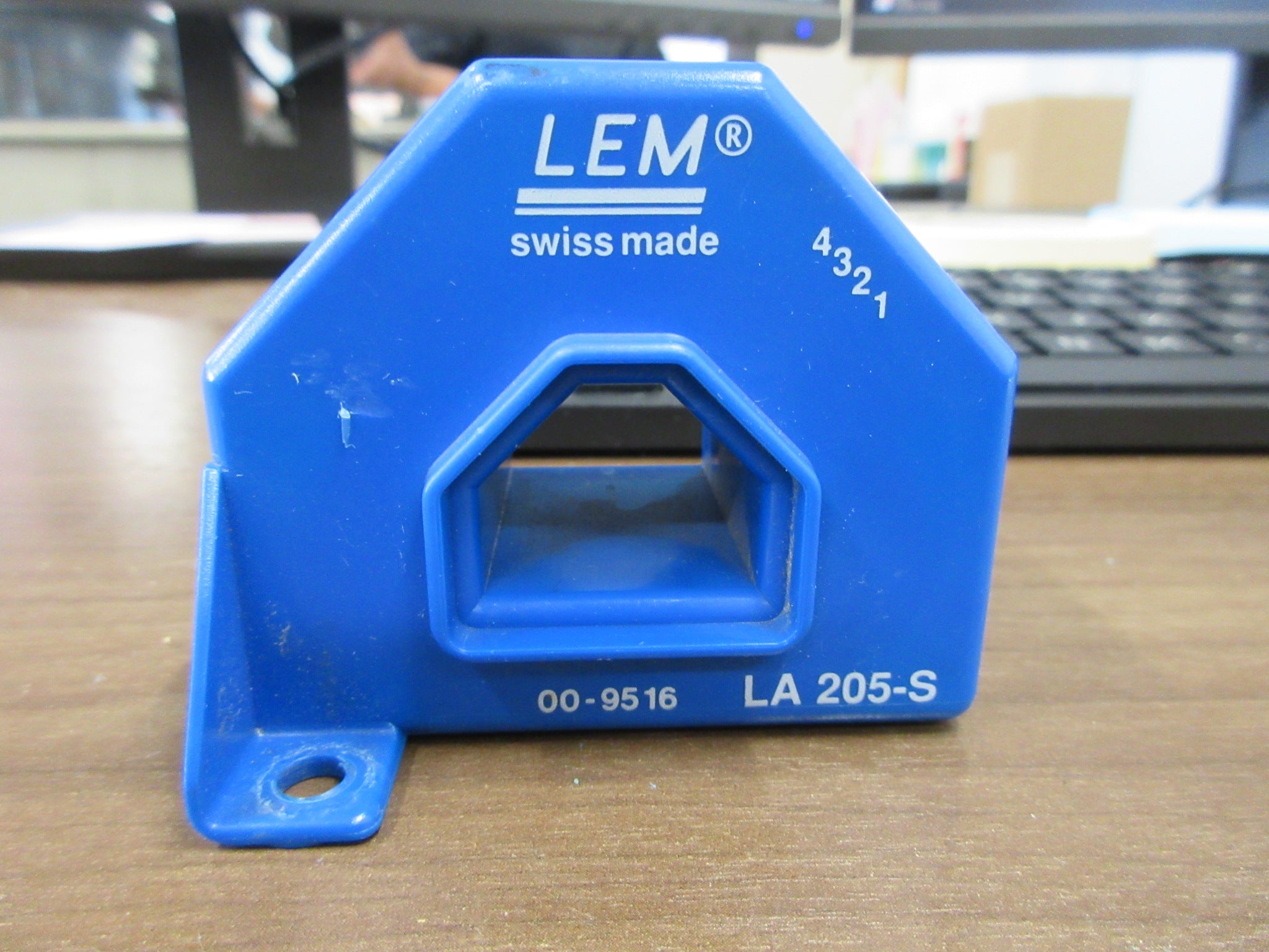 LEM Current Sensor LA 205-S Used