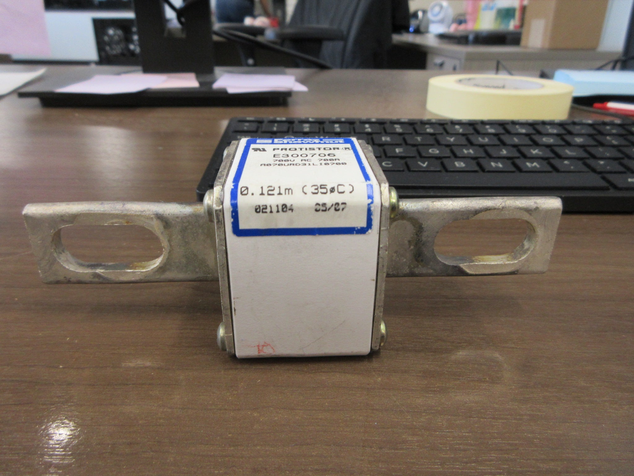 Ferraz Shawmut Protistor Fuse E300706 700A 700V Used