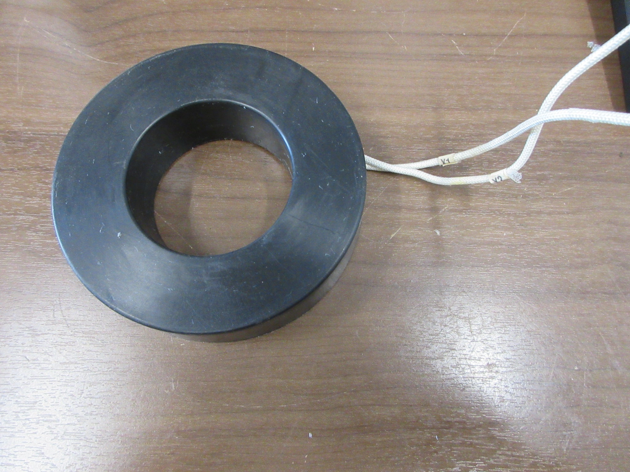 WICC Current Transformer MW1144-1-L18 Ratio 450:1A 600V 50-400Hz 10kV BIL Used