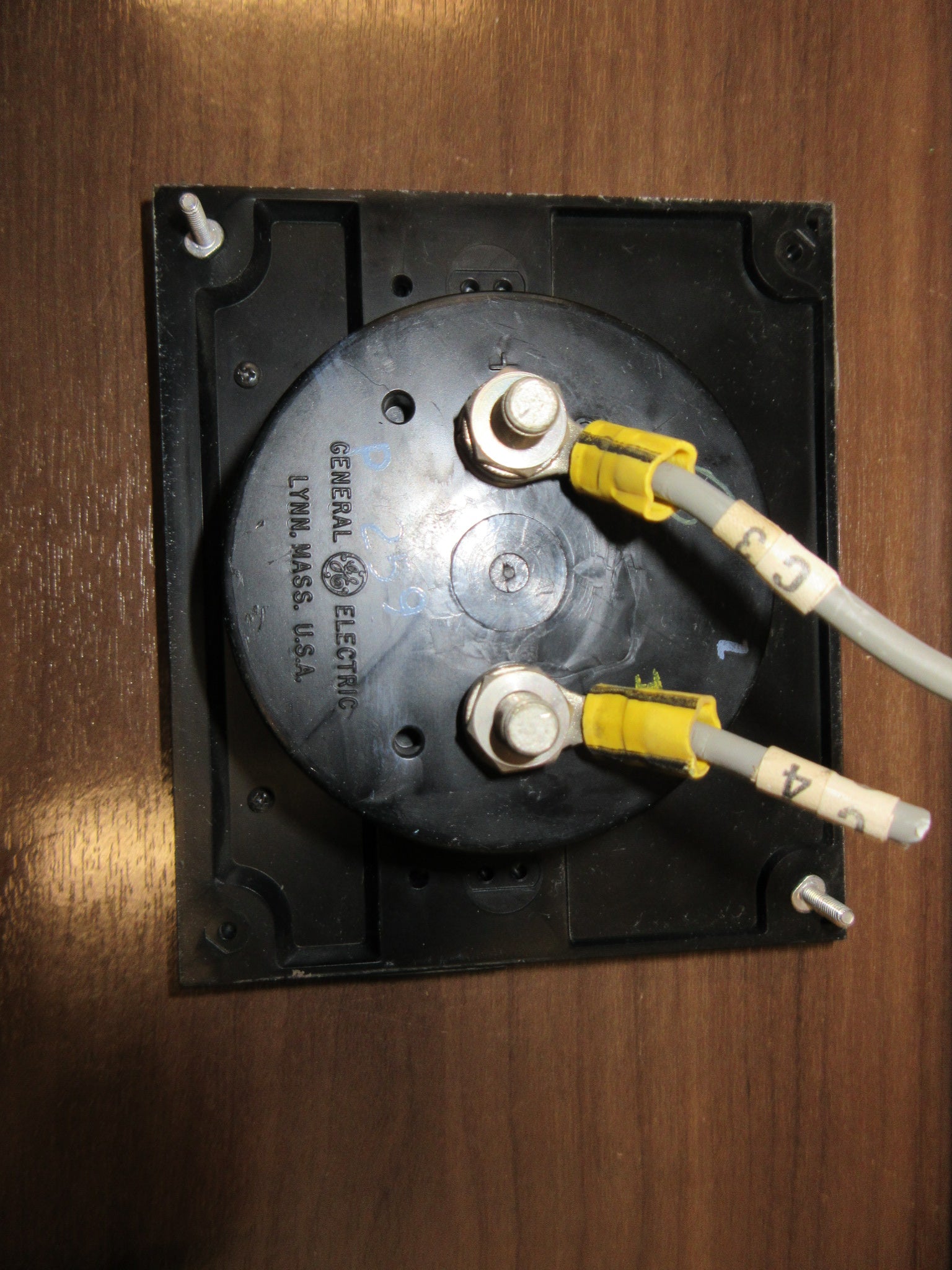Crompton AC Ammeter 50-251440LSVE1 Range: 0-2KA Used