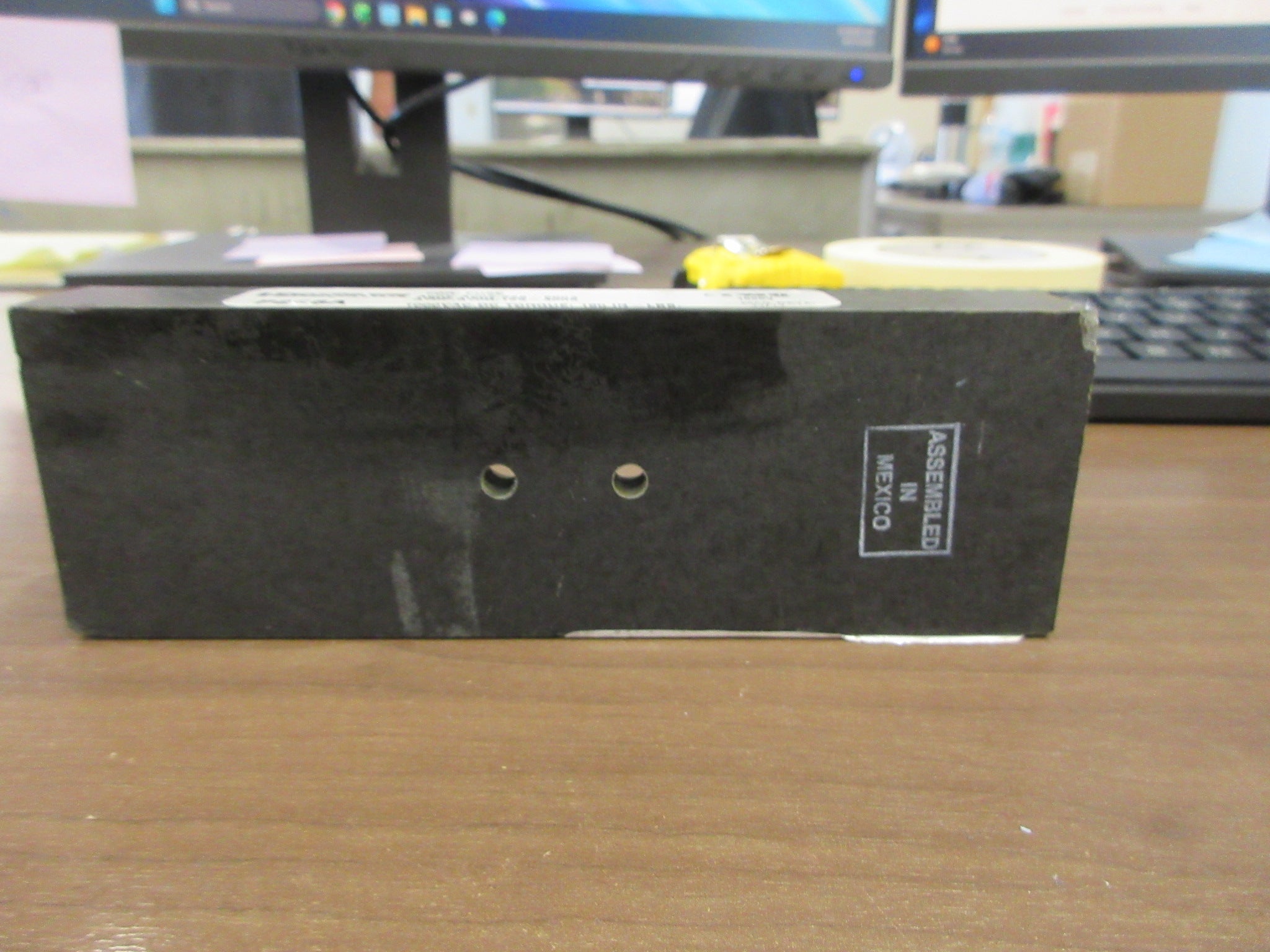 Ferraz Shawmut Fuse Block P266A 600A 100V 1P Used