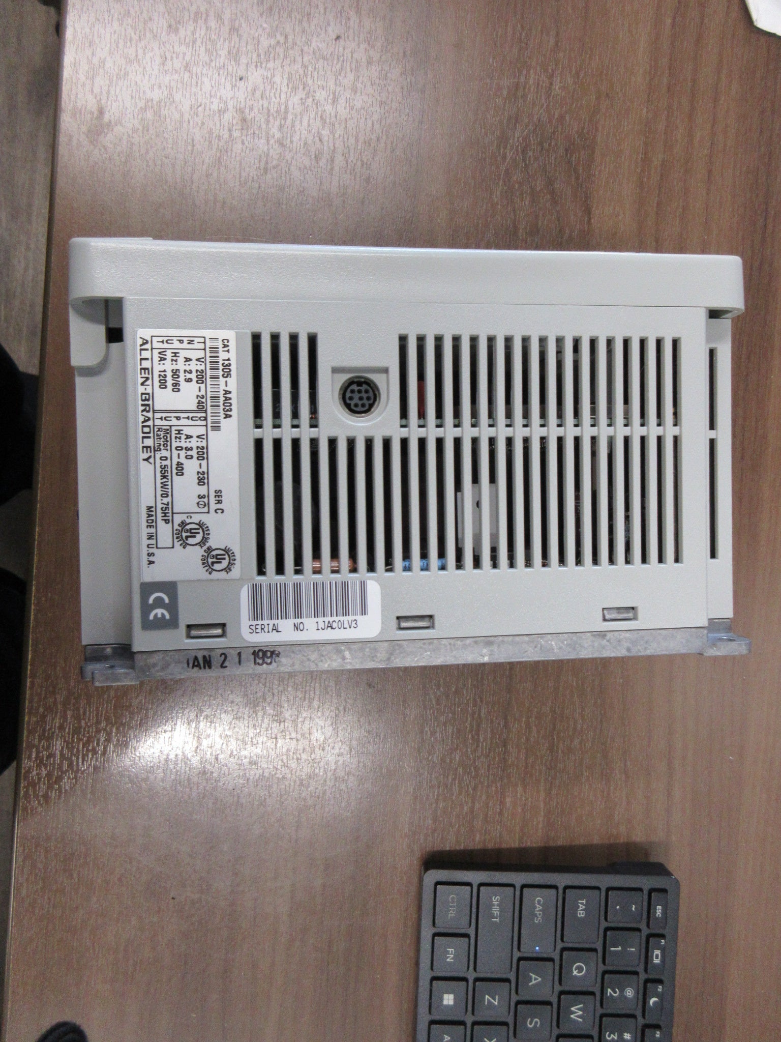 Allen-Bradley AC Drive 1305-AA03A Ser. C 0.75 HP 3Ph Used
