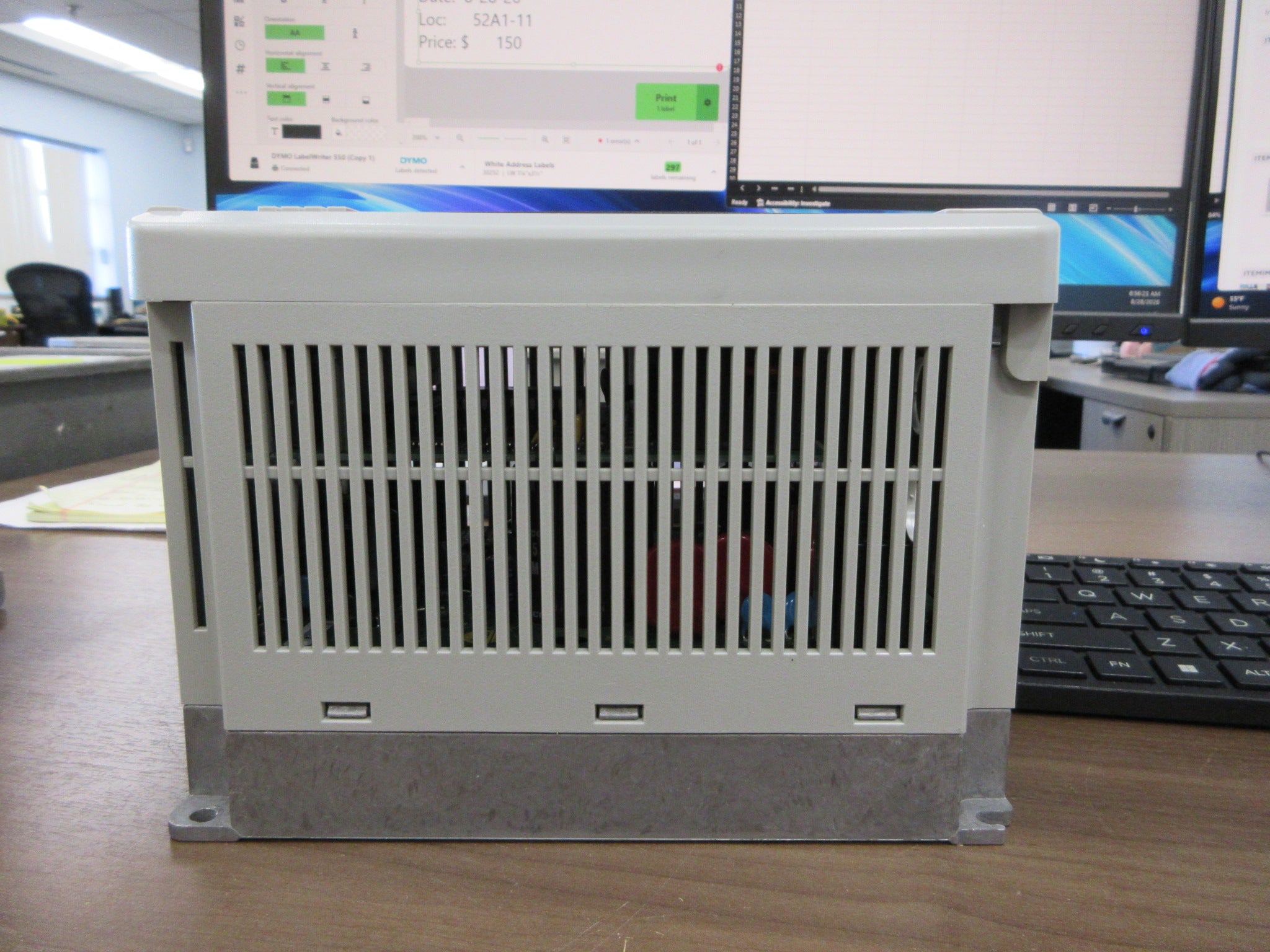 Allen-Bradley AC Drive 1305-AA04A Ser. A 1HP 3Ph Sec. C * No Keypad * Used
