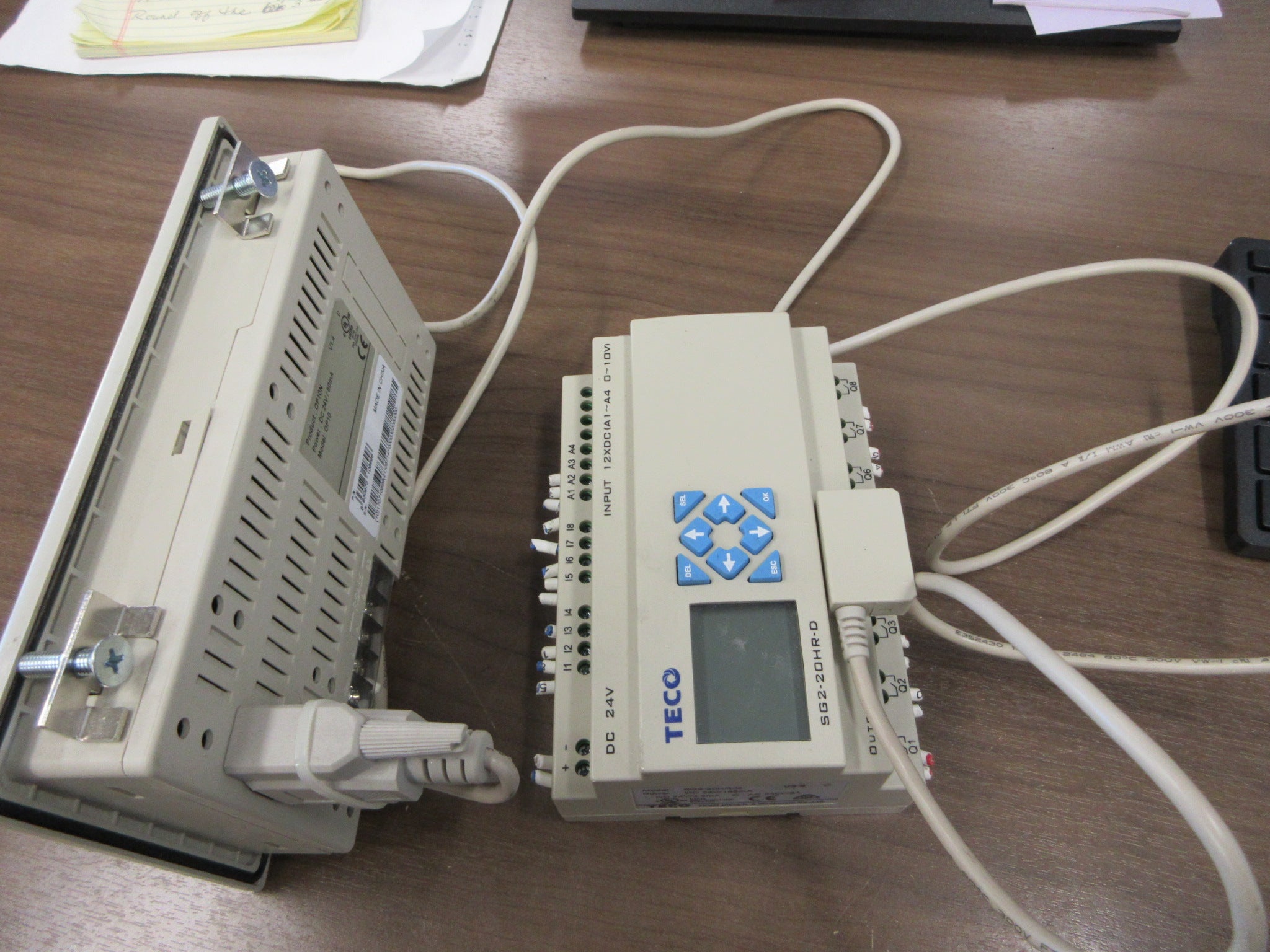 TECO Controller W/Panel SG2-20HR/OPION V3.9 / V1.4 Used