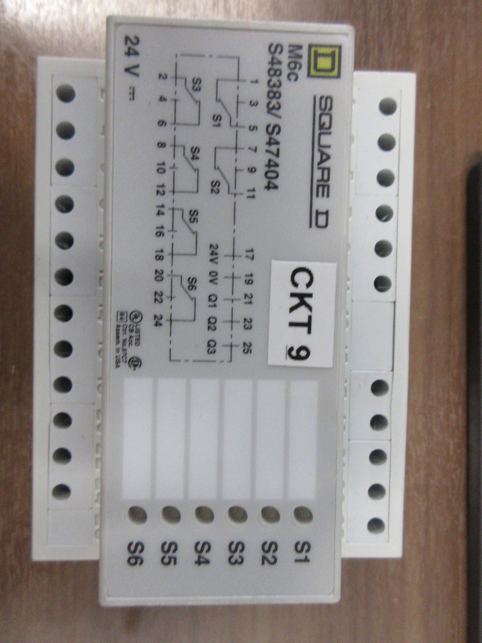 Square D Programmable Contact Module S48383/S47404 24VDC Used