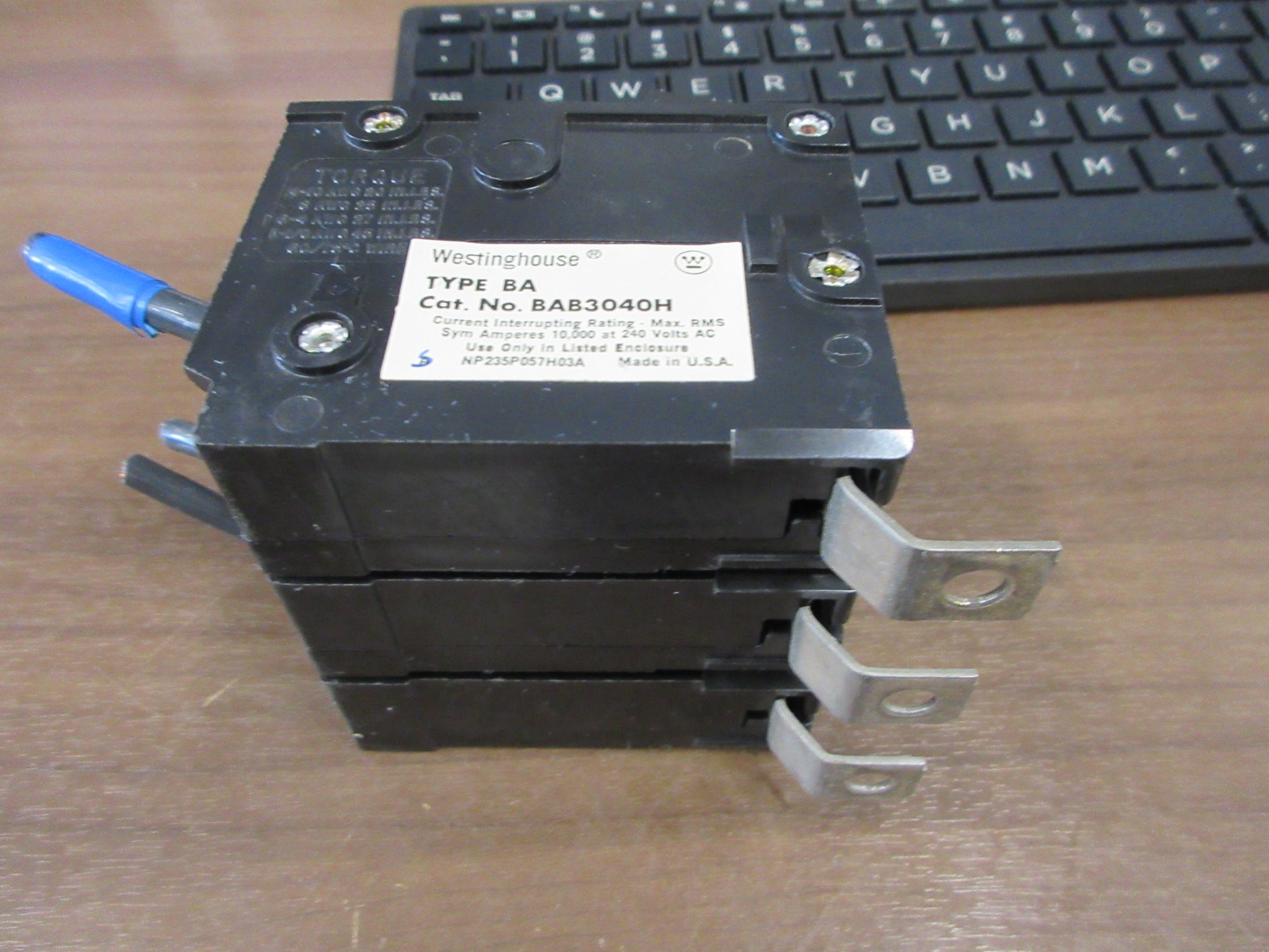 Westinghouse Type BA Bolt-on Circuit Breaker BAB3040H 40A 240A 3P Used