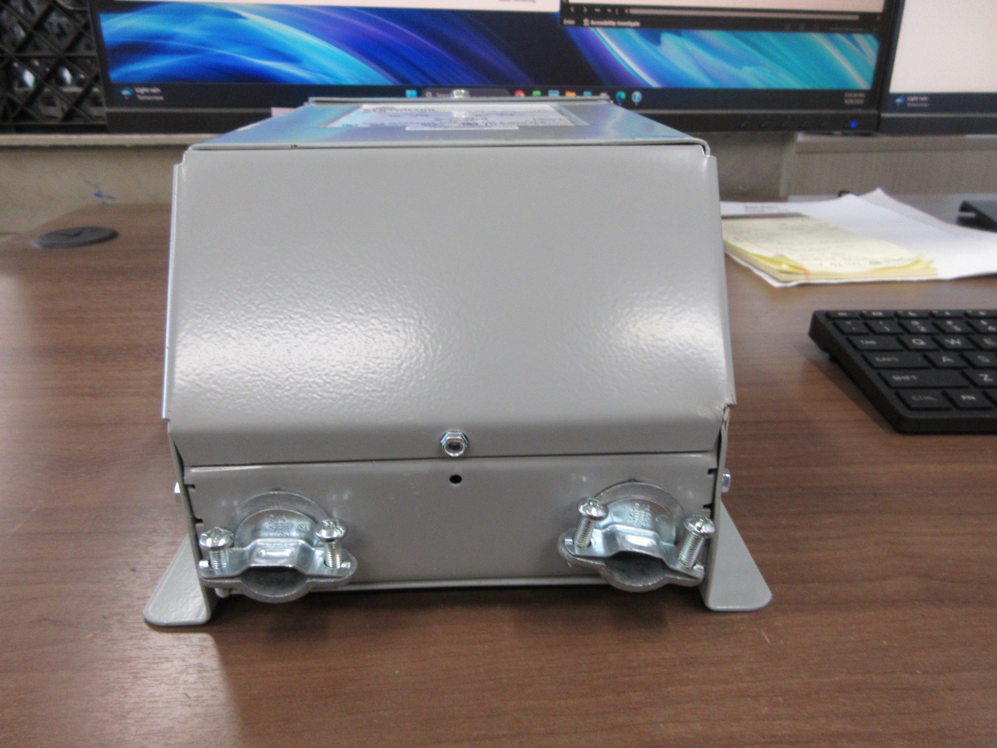 GE Buck Boost Transformer 9T51B0109 0.750 KVA Pri: 120/240V Ser: 12/24 V Used