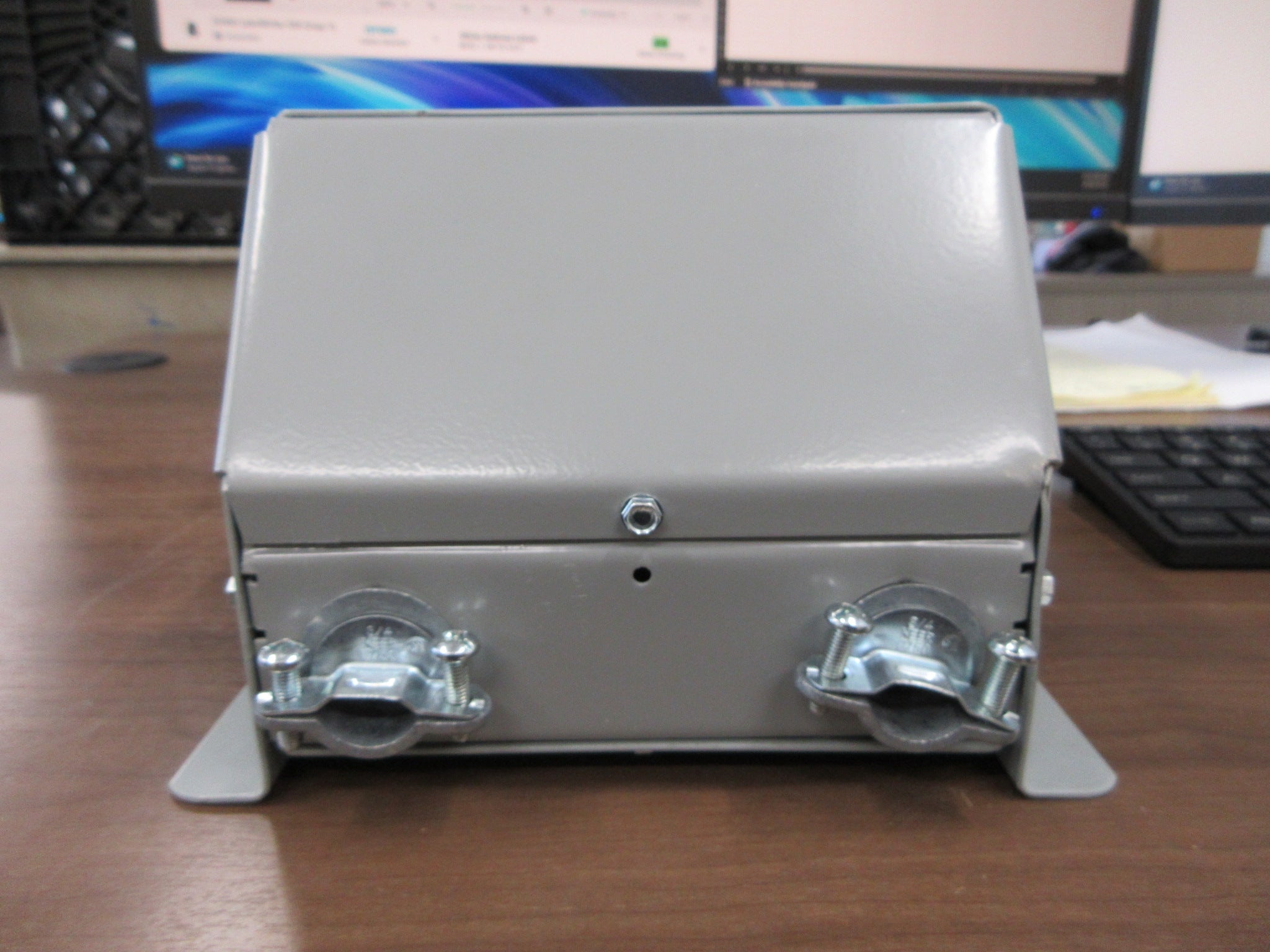 GE Buck Boost Transformer 9T51B0109 0.750 KVA Pri: 120/240V Ser: 12/24 V Used