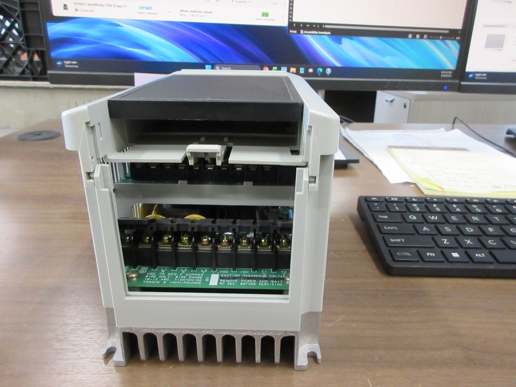 Allen-Bradley AC Drive 1305-AA04A Ser. A 1HP 3Ph  * No Keypad *Used