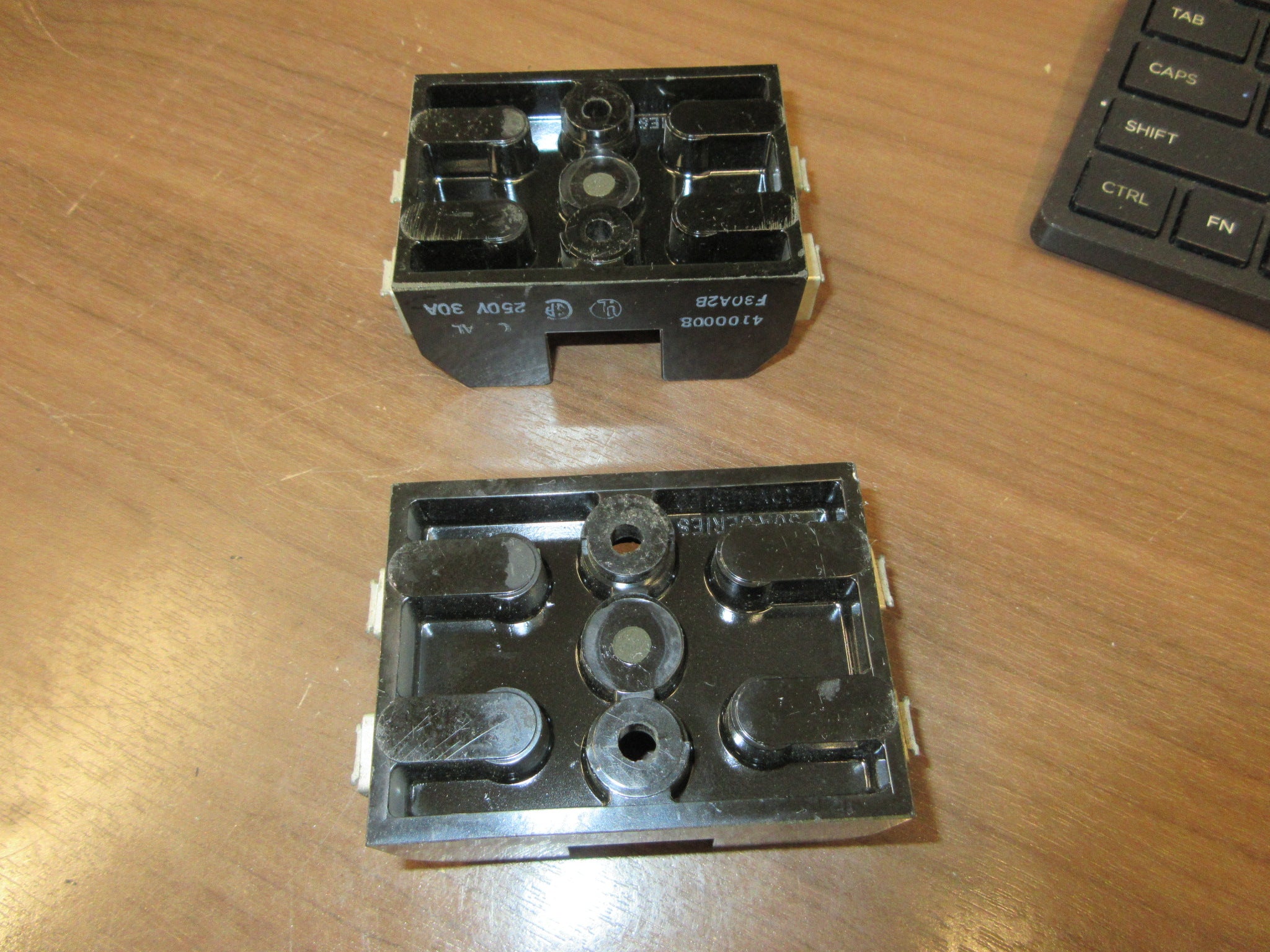 Marathon Fuse Holder F30A2B 30A 250V 2P * Lot of 2* Used