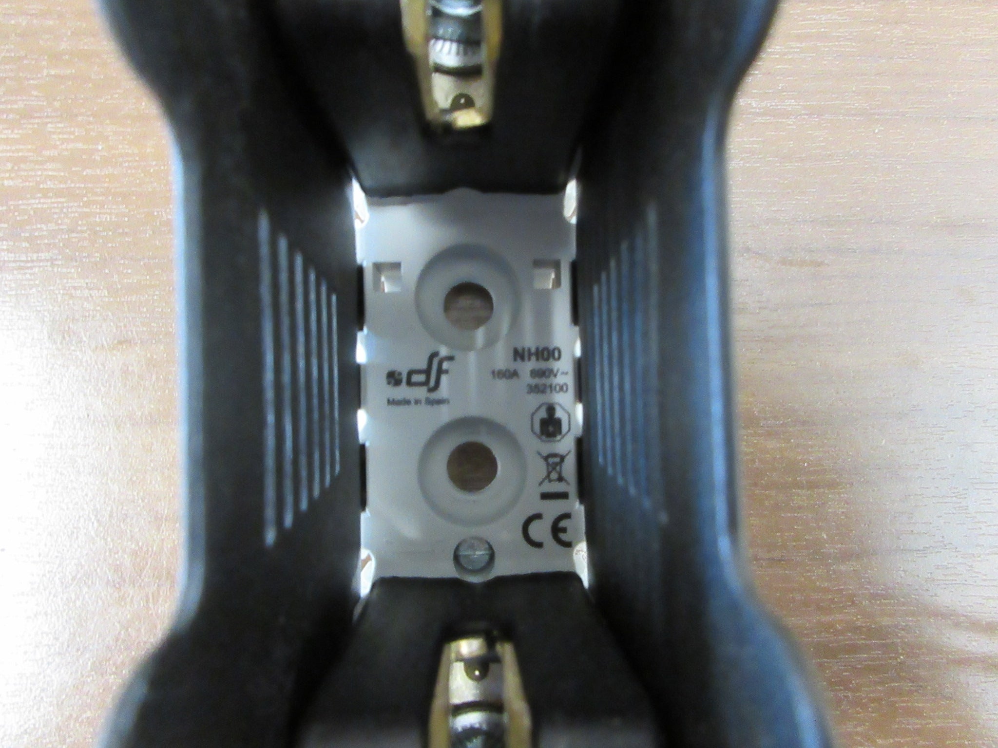 dF FUSEholder 352100 160A 690V 1P * Lot of 3 * Used