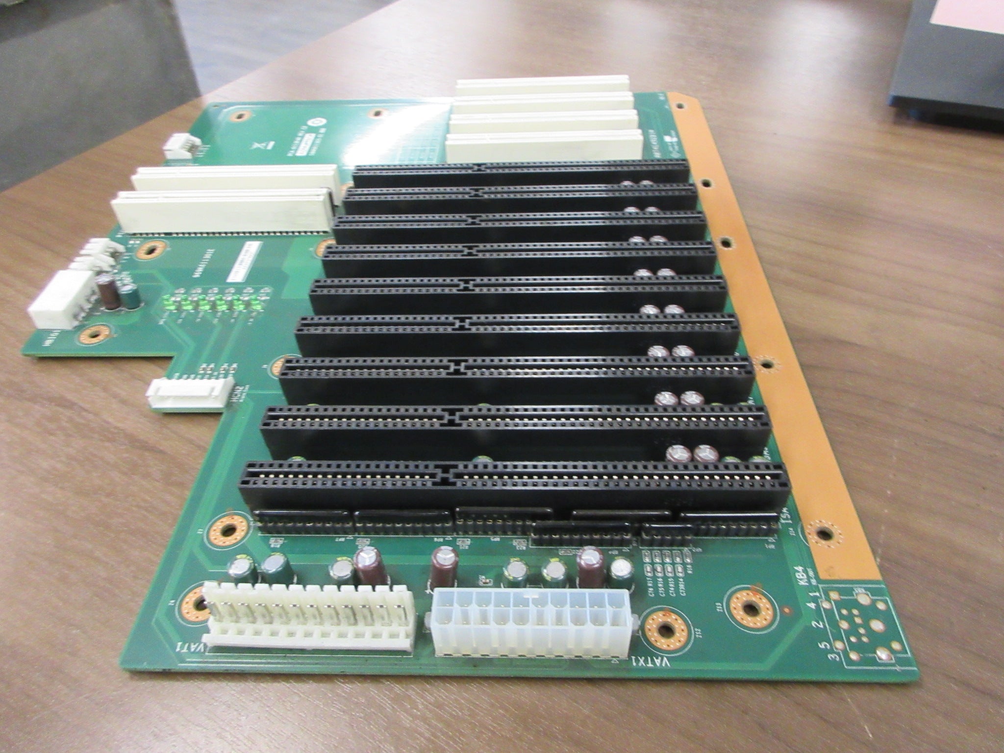 Advantech Barkplane PCA-6113O4R Rev. C2 (7) ISA (4) PCI Slots Used