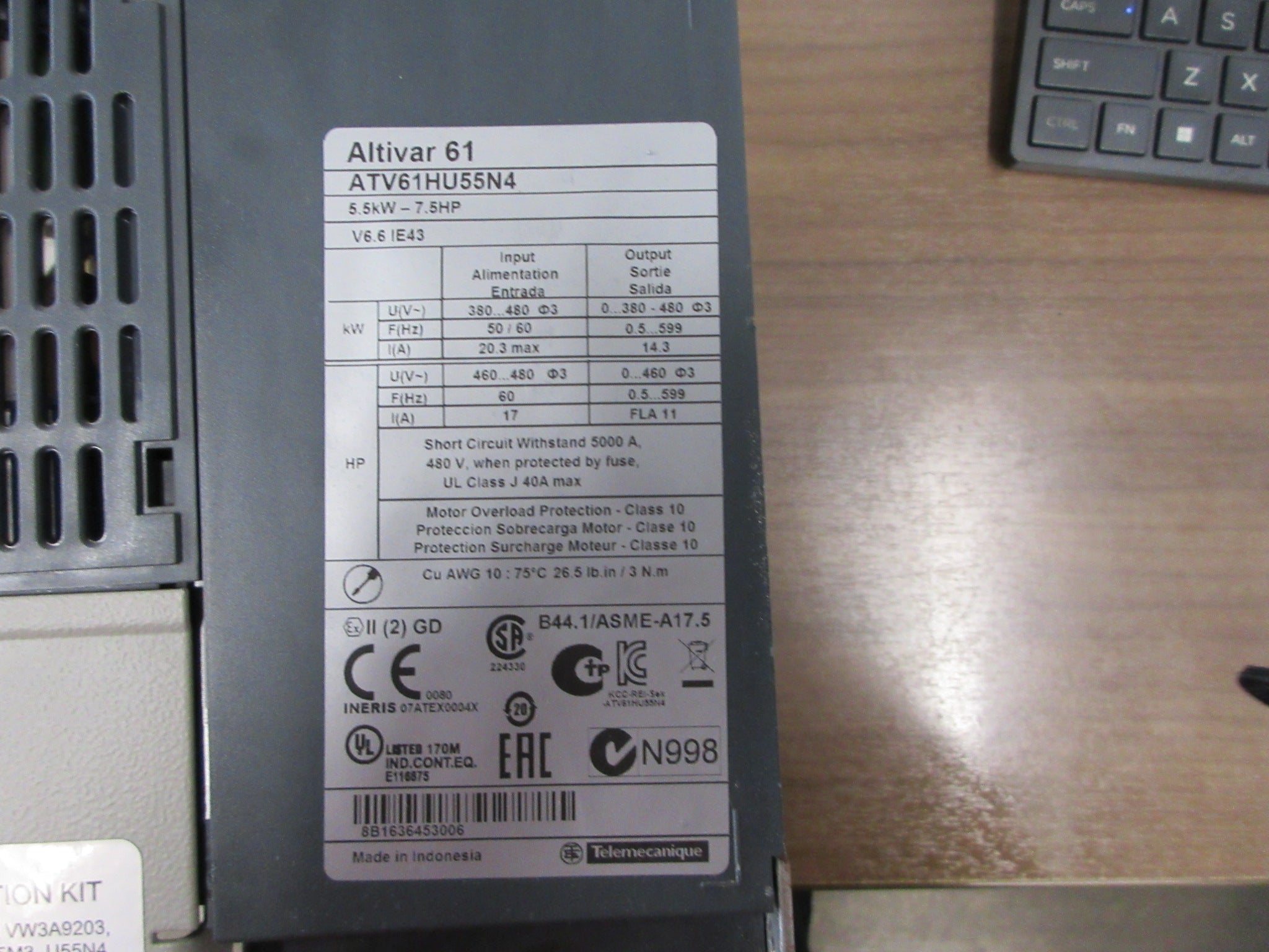 Telemecanique Alktivar 61 AC Drive ATV61HU55N4 7.5HP 3Ph Used