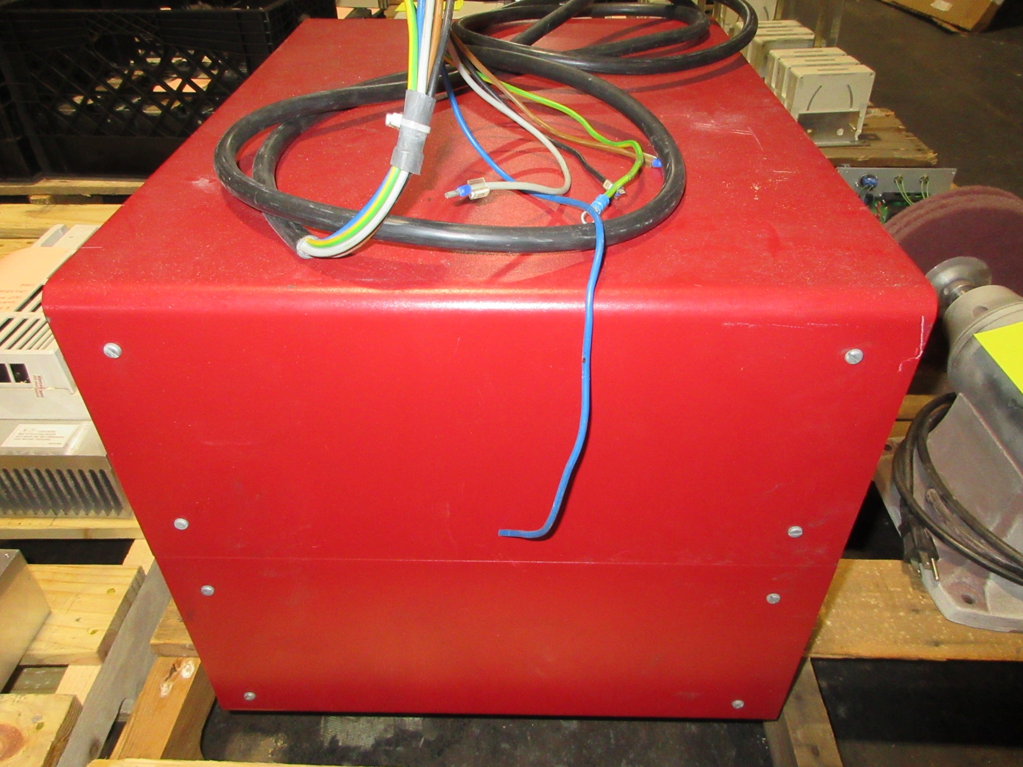Novatec PLC Enclosure MC600HP 208V 3Ph 10.4A 60Hz Used