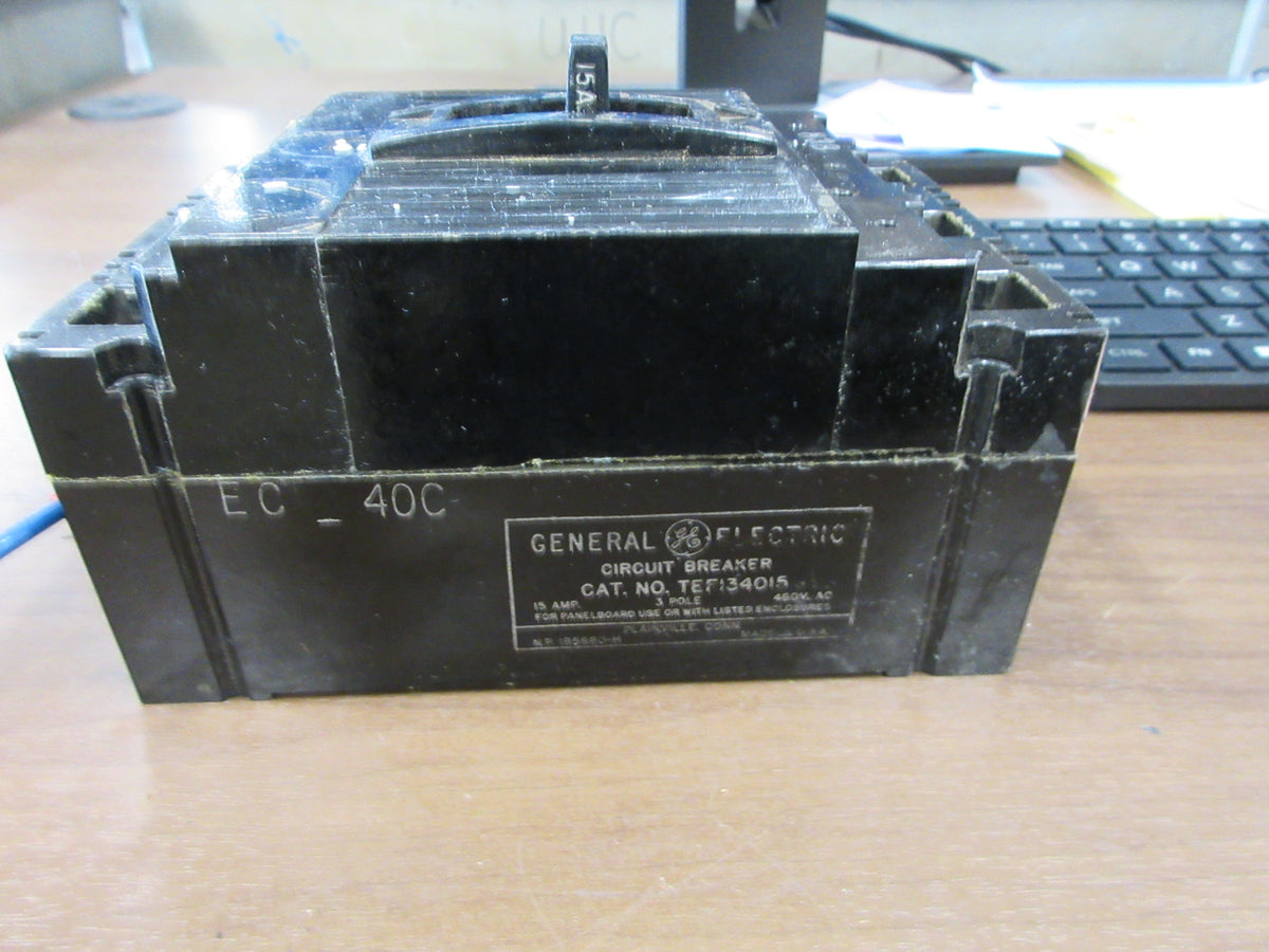 GE Circuit Breaker TEF134015 15A 480V 3P (2 Mounting Screws  Used