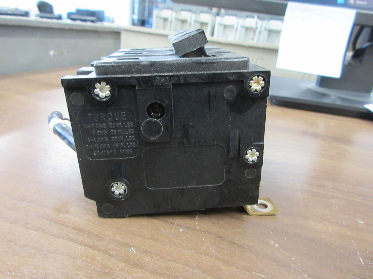 Cutler-Hammer Type BA Bolt-On Circuit Breaker BAB3060H 60A 240V 3P Used