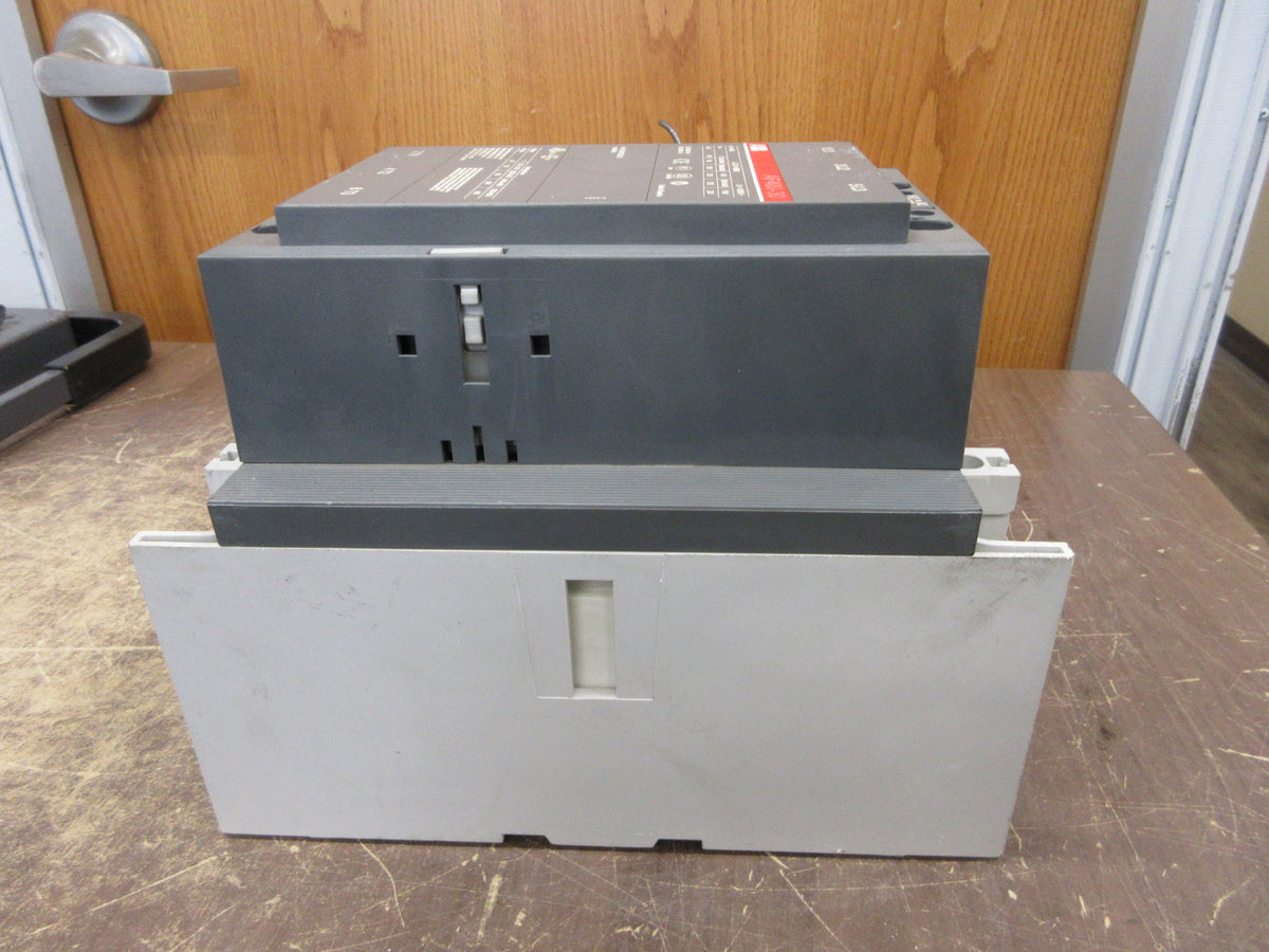 ABB Contactor AF400-30 100-250V AC/ DC Coil 550A 600V (1) Used
