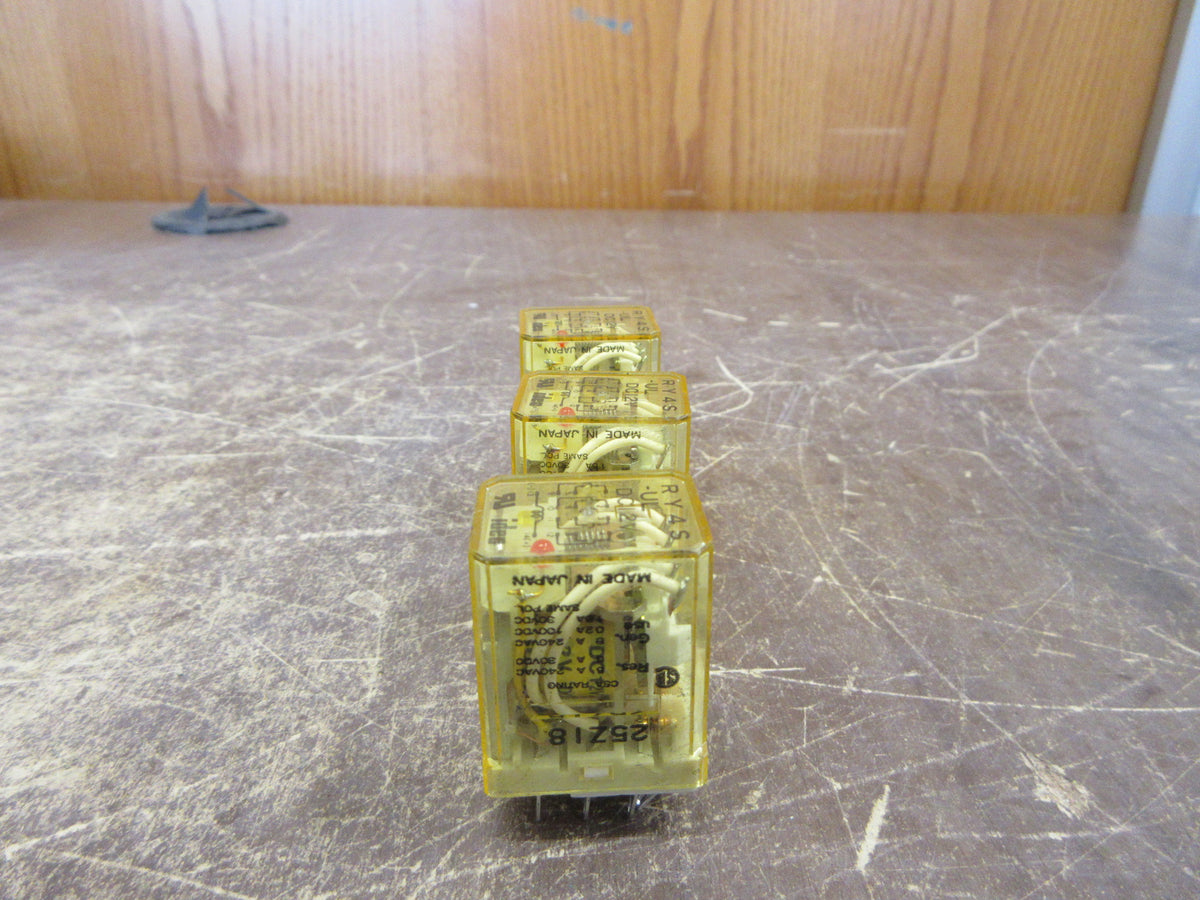 Idec Relay RY4S-UL-DC2V 12VDIC Coil W/Base * Lot of 3 * Used