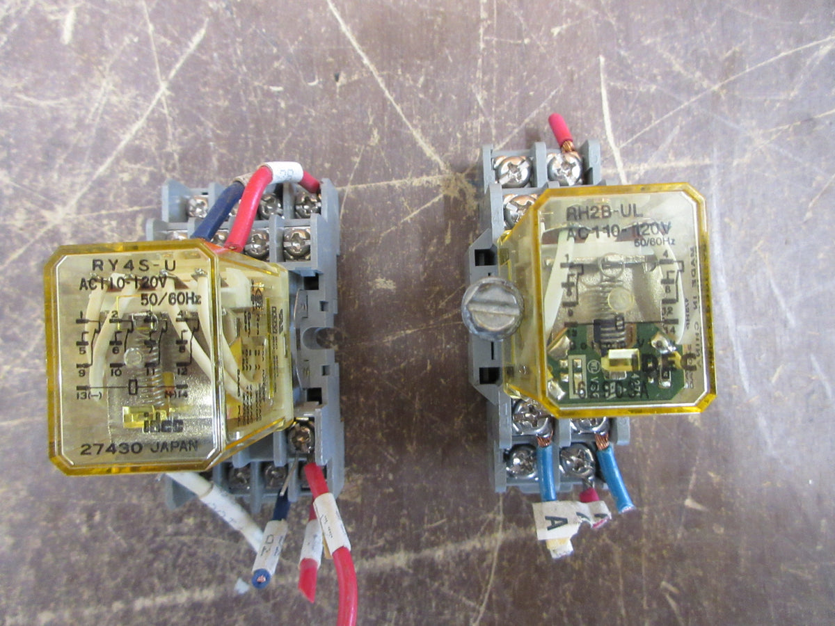 Idec Relay RH2B-UL 110-120V Coil * Lot of 2 * W/ Base Used