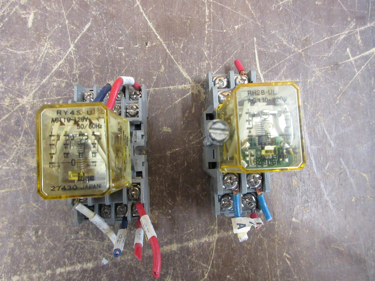 Idec Relay RH2B-UL 110-120V Coil * Lot of 2 * W/ Base Used