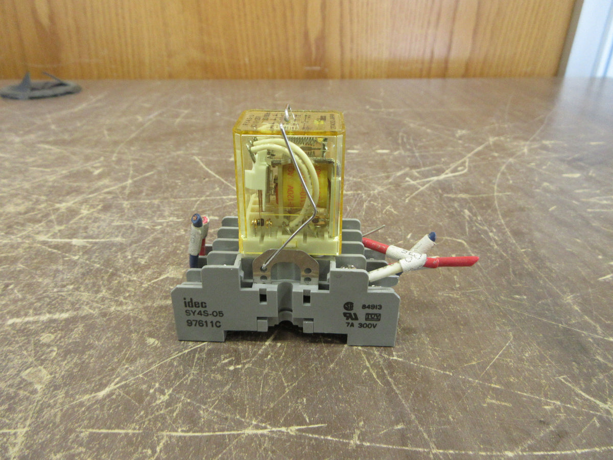 Idec Relay RY4S-U-AC110-120V 110-120V Coil W/ Base Used