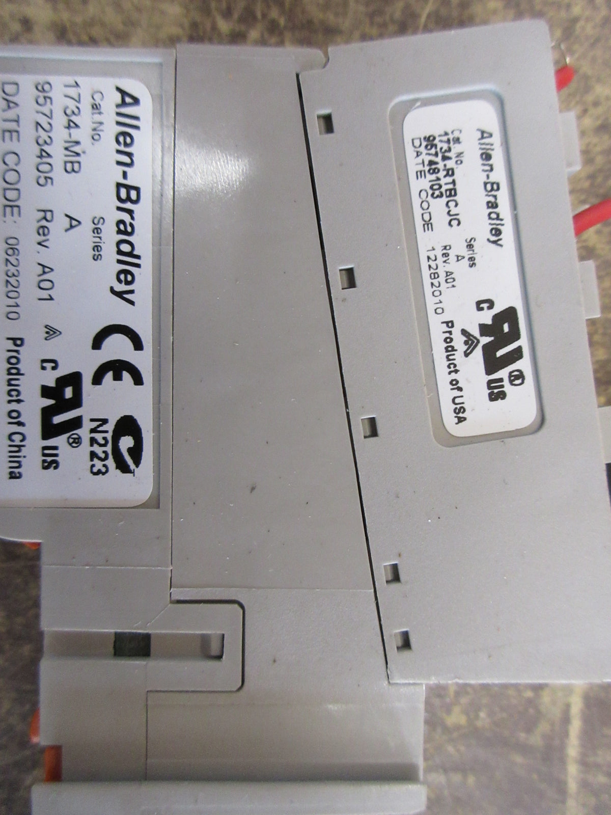 Allen-Bradley Mounting Base 1734-MB Ser. A Rev, A01 1734-RTBCJC Module Used