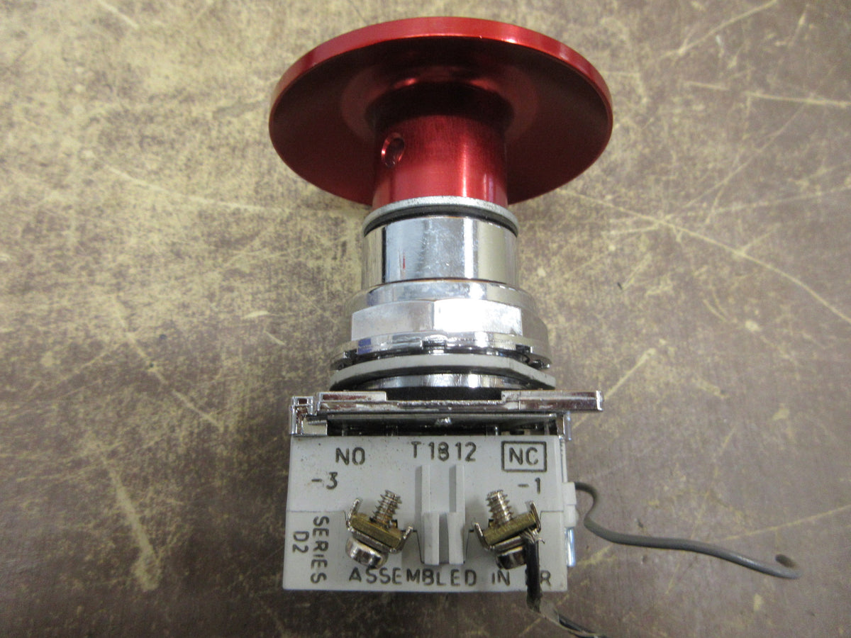 Eaton E-Stop Button T1812 Ser. D2 Used