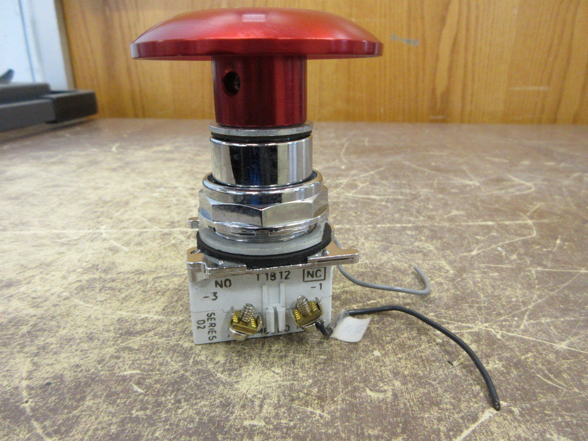 Eaton E-Stop Button T1812 Ser. D2 Used