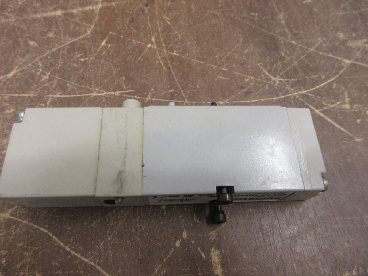 Numatics Solenoid Directional Control Valve 051BA400M000061 120 PSIG Air Used