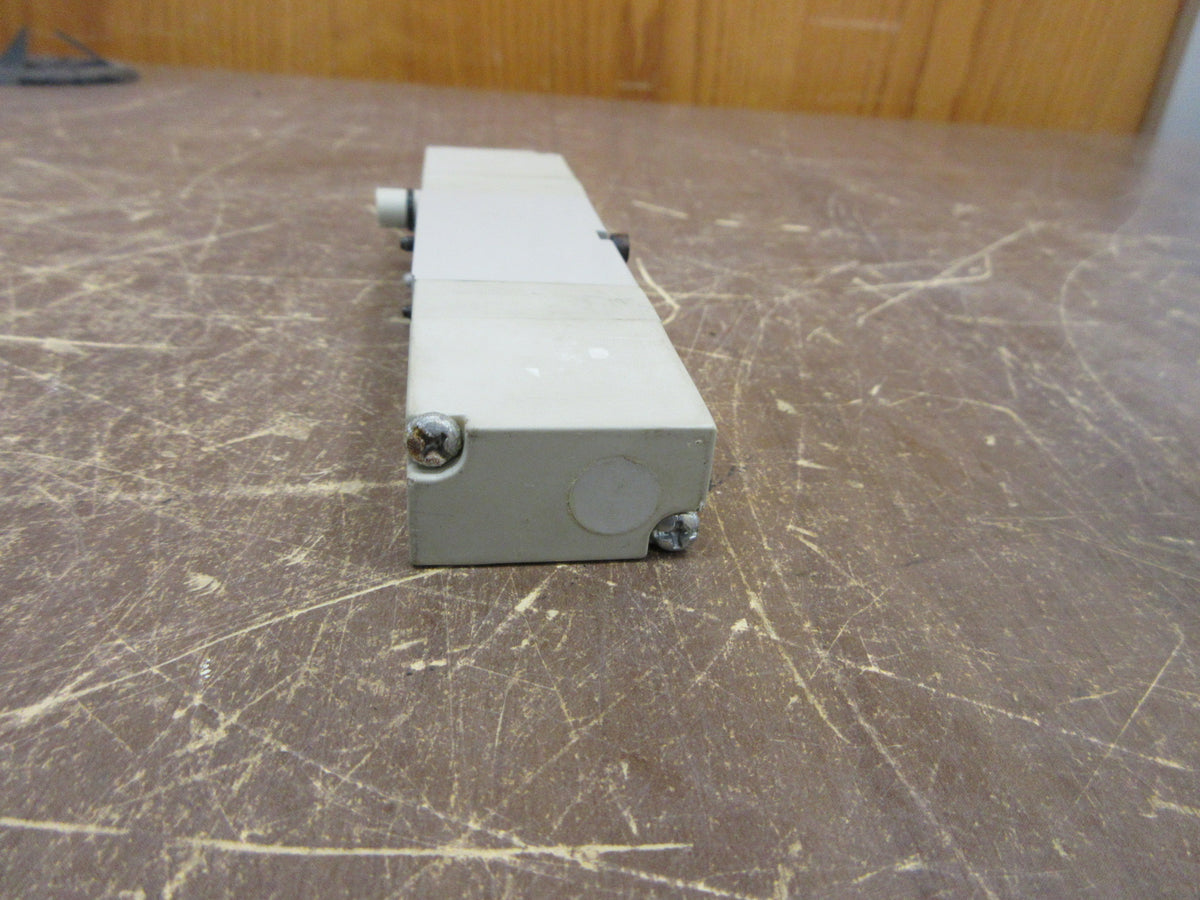 Allen-Bradley Directional Control Valve 051BB600M000061 120 PSIG Air Used