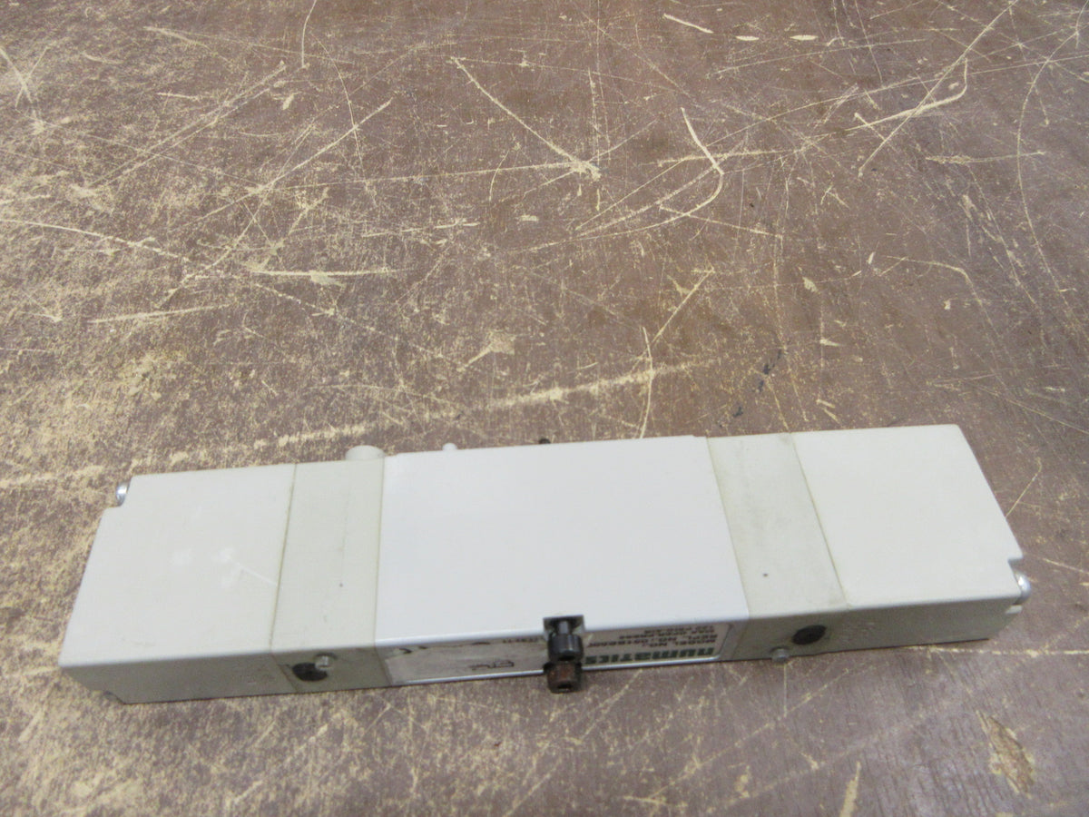 Allen-Bradley Directional Control Valve 051BB600M000061 120 PSIG Air Used