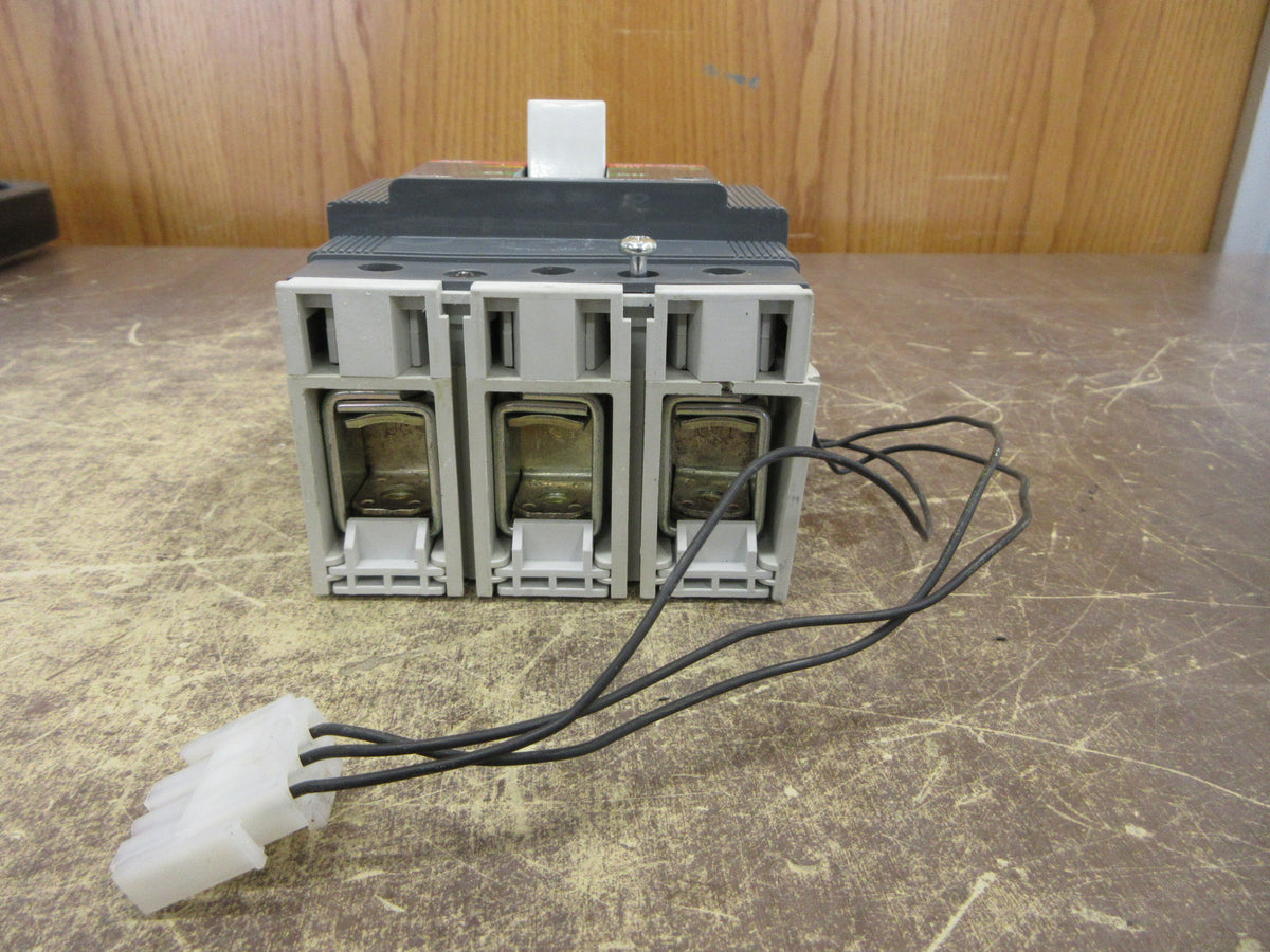 ABB SACE Tmax Circuit Breaker T3N 225 600V 225A 3P Used