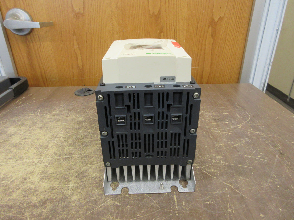 Schneider Electric Altistart 22Soft Start ATS22D75S6U 60Hp 208-600V 3Ph Used