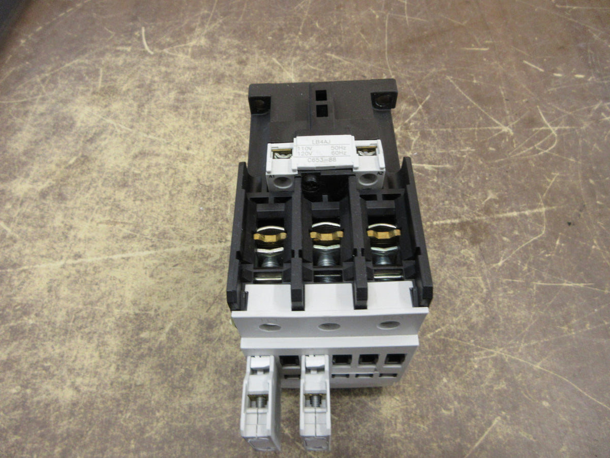 GE Contactor CL07A300 120V Coil 600V (2) Aux Contacts Used