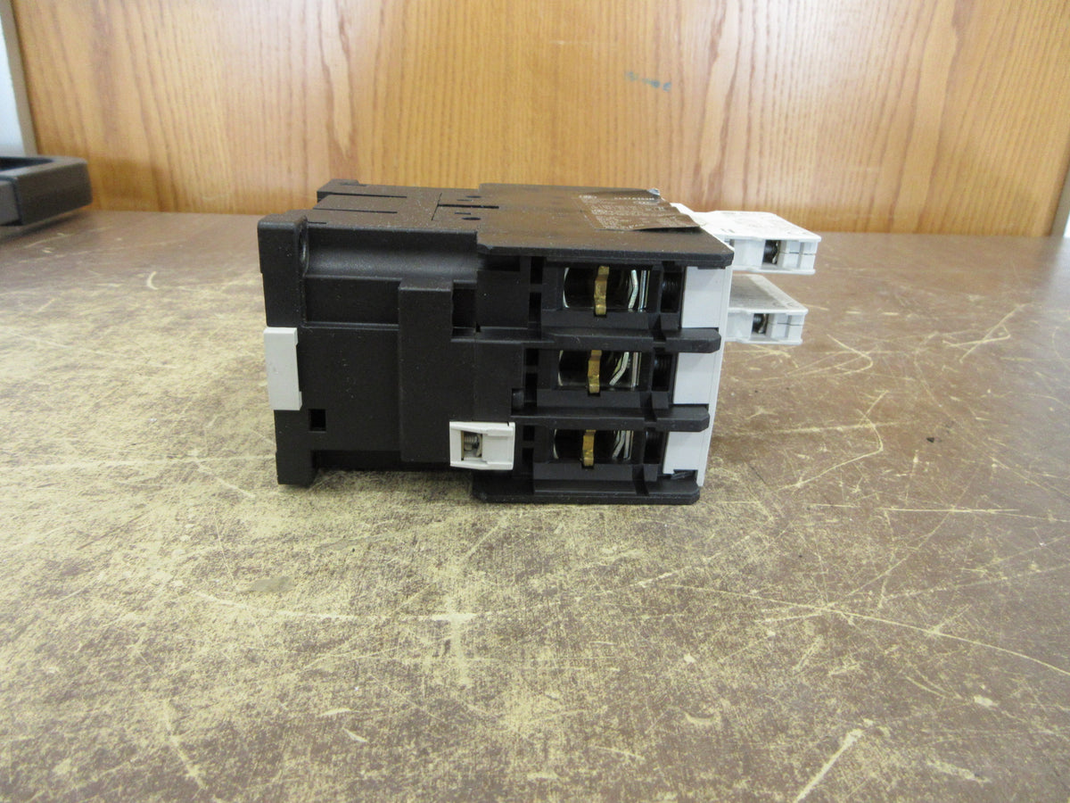GE Contactor CL07A300 120V Coil 600V (2) Aux Contacts Used